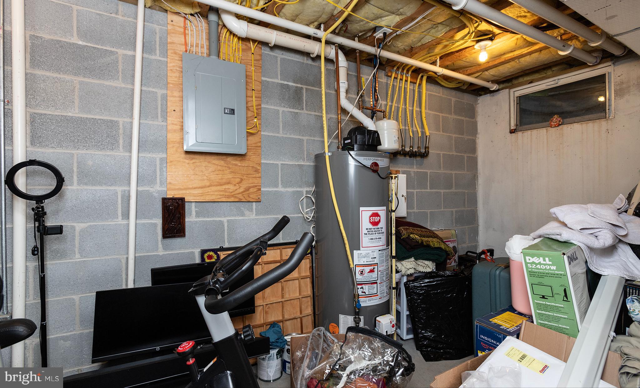 CLOVER LEE - Residential