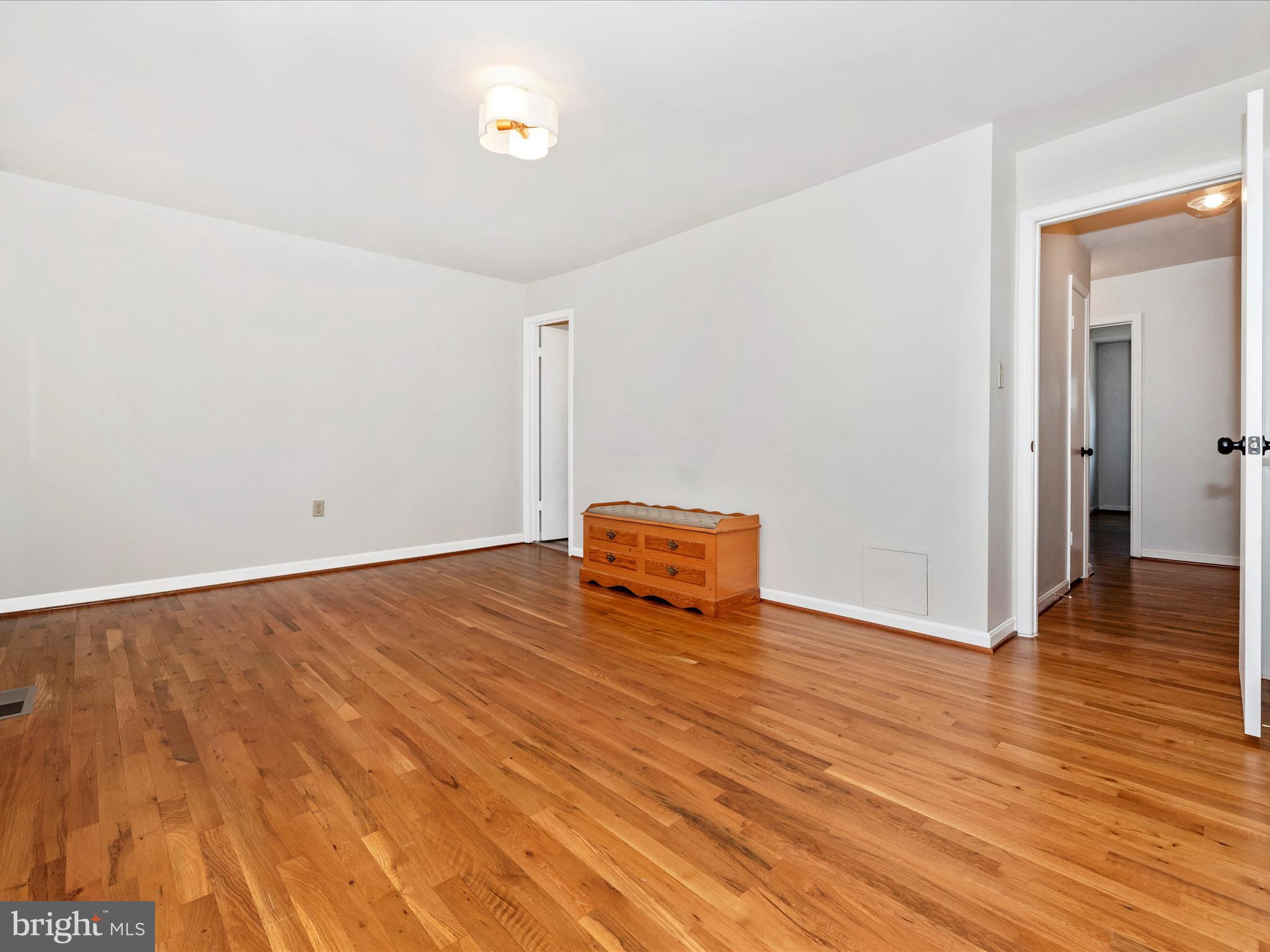 JEFFERSON VILLAGE - Residential