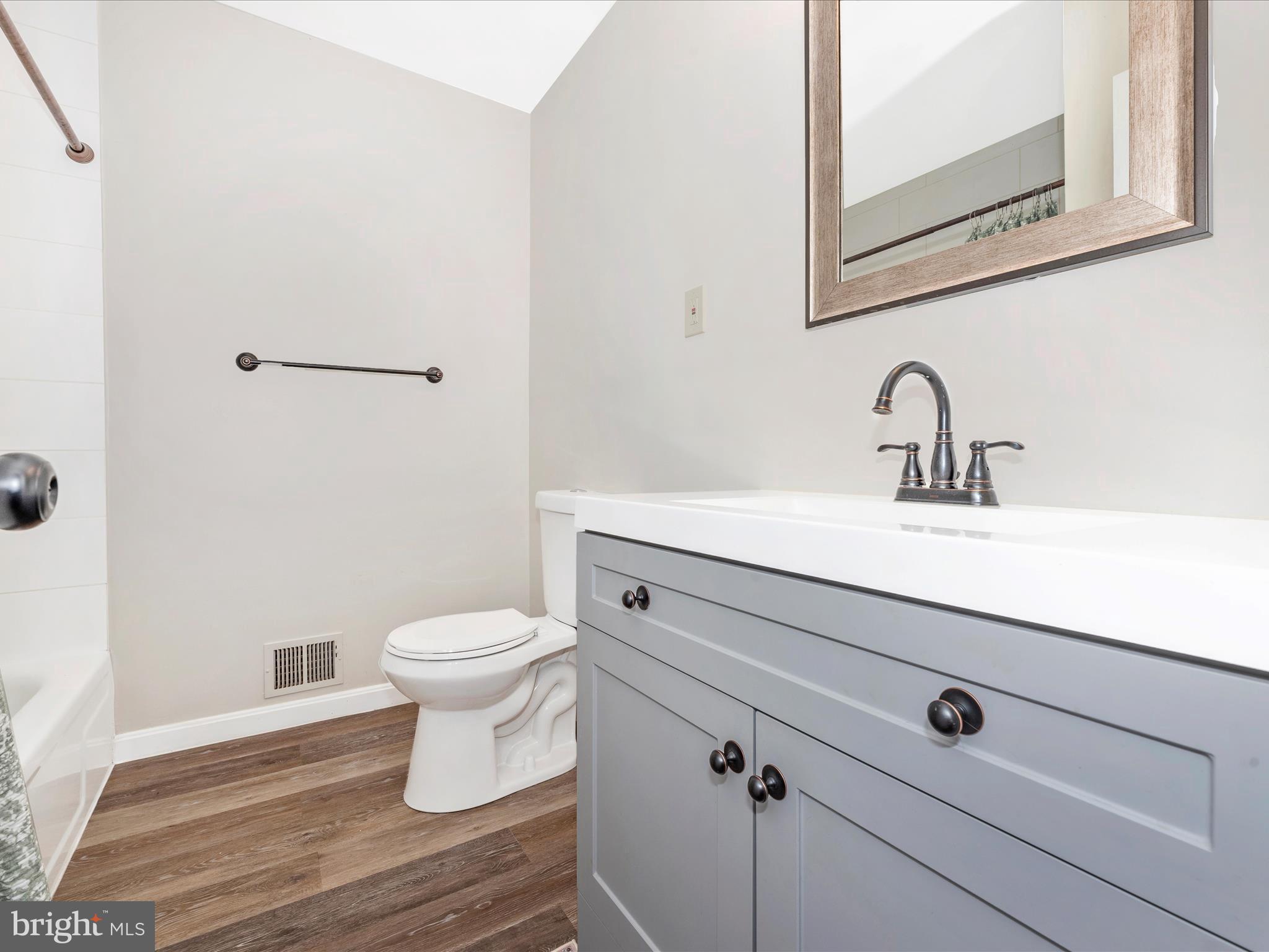 JEFFERSON VILLAGE - Residential