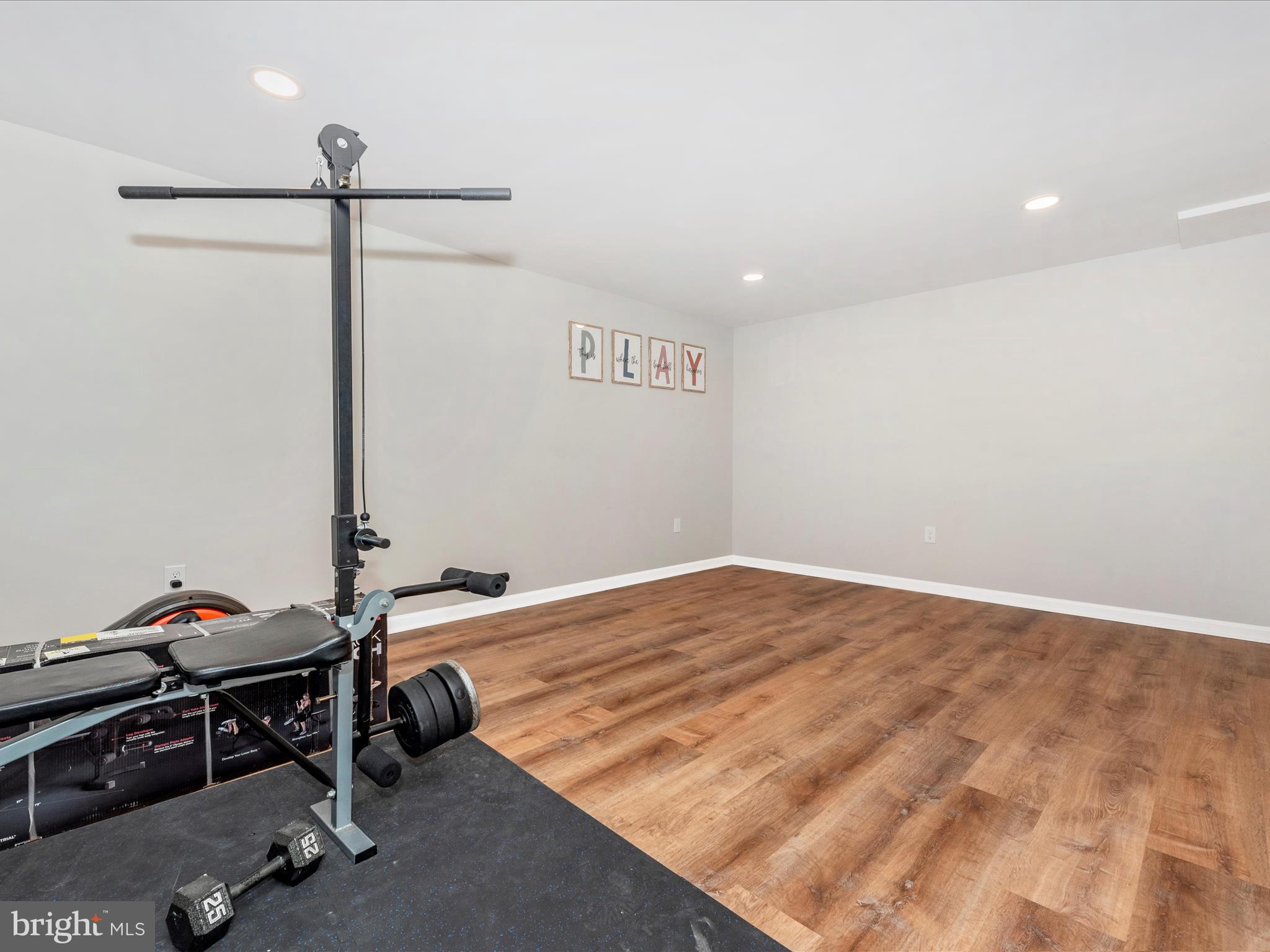 JEFFERSON VILLAGE - Residential