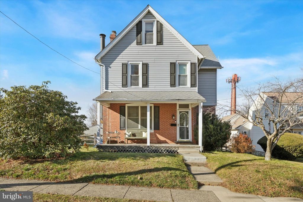 Photo of 17 North Avenue, WYNCOTE, PA 19095 (MLS # PAMC2162952)