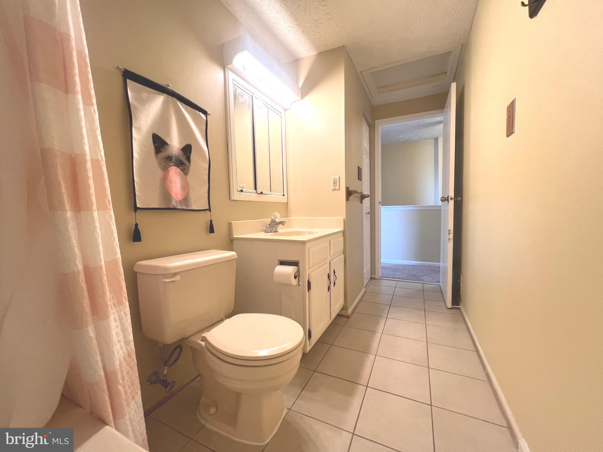 UPTON VILLAGE NORTH - Residential Lease