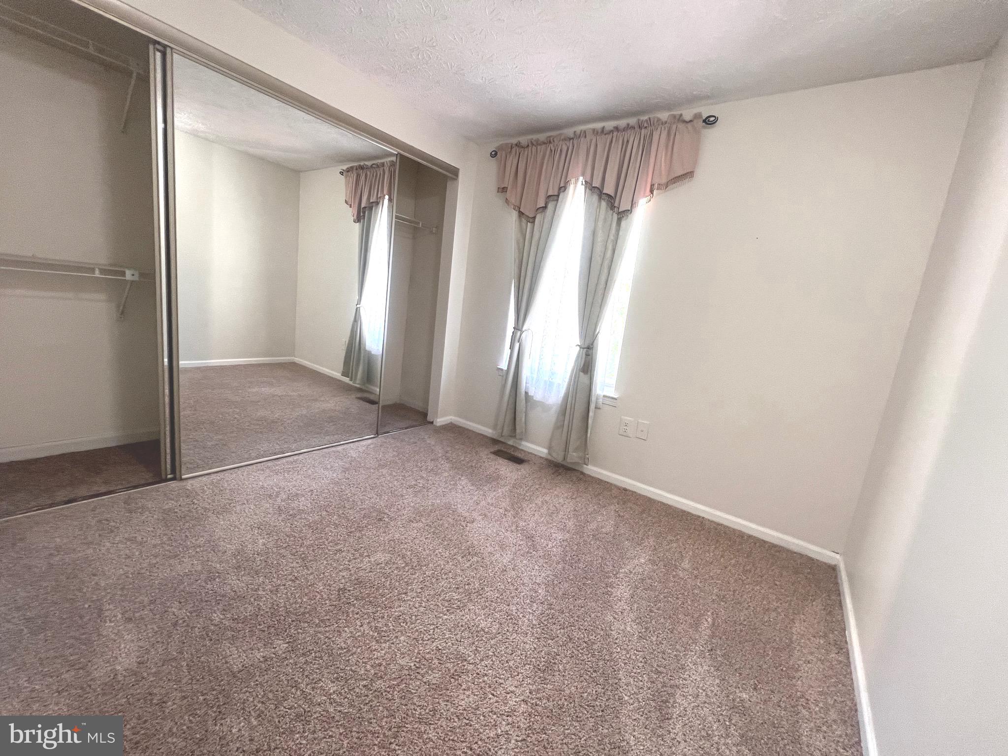 UPTON VILLAGE NORTH - Residential Lease