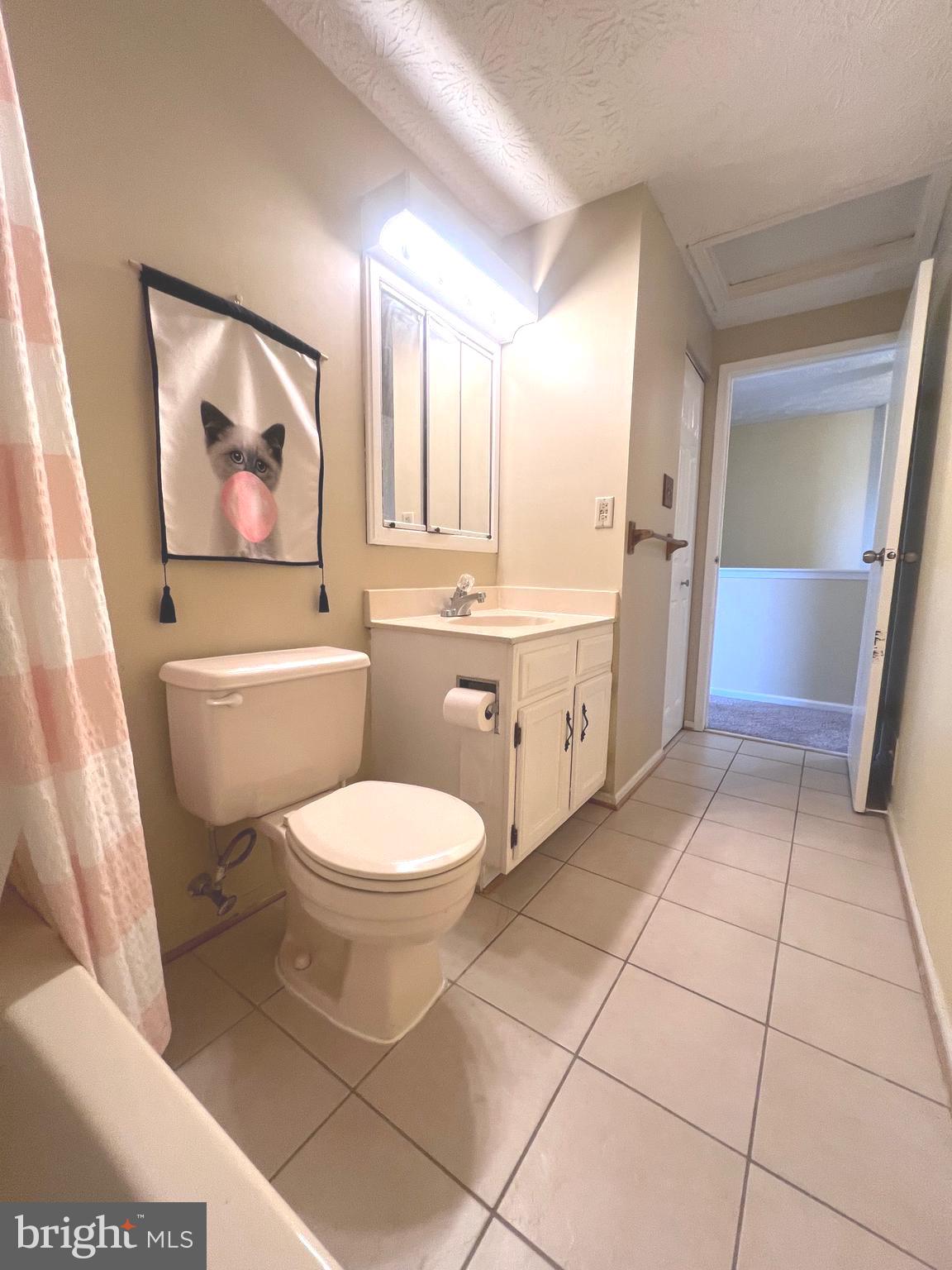 UPTON VILLAGE NORTH - Residential Lease