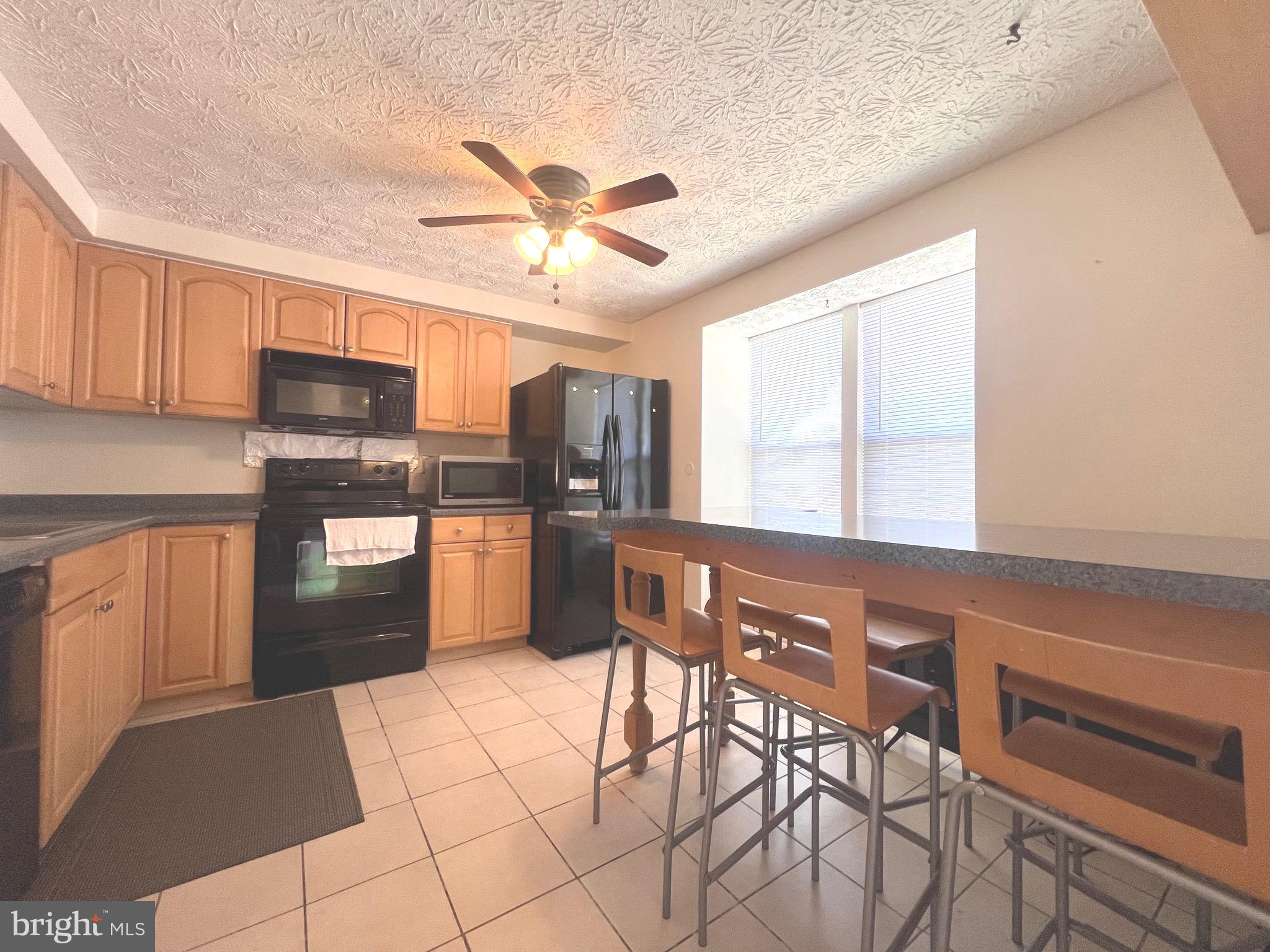 UPTON VILLAGE NORTH - Residential Lease