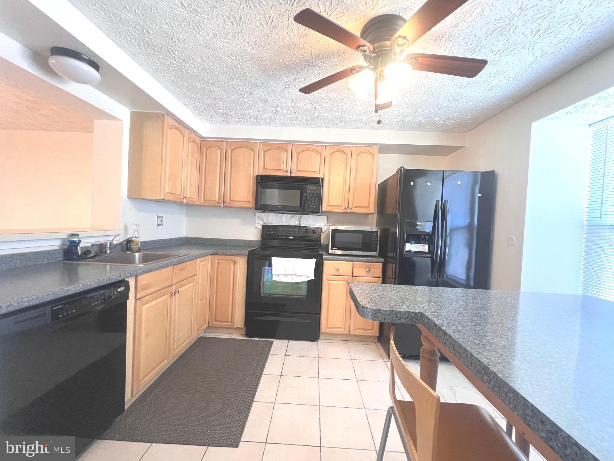 UPTON VILLAGE NORTH - Residential Lease