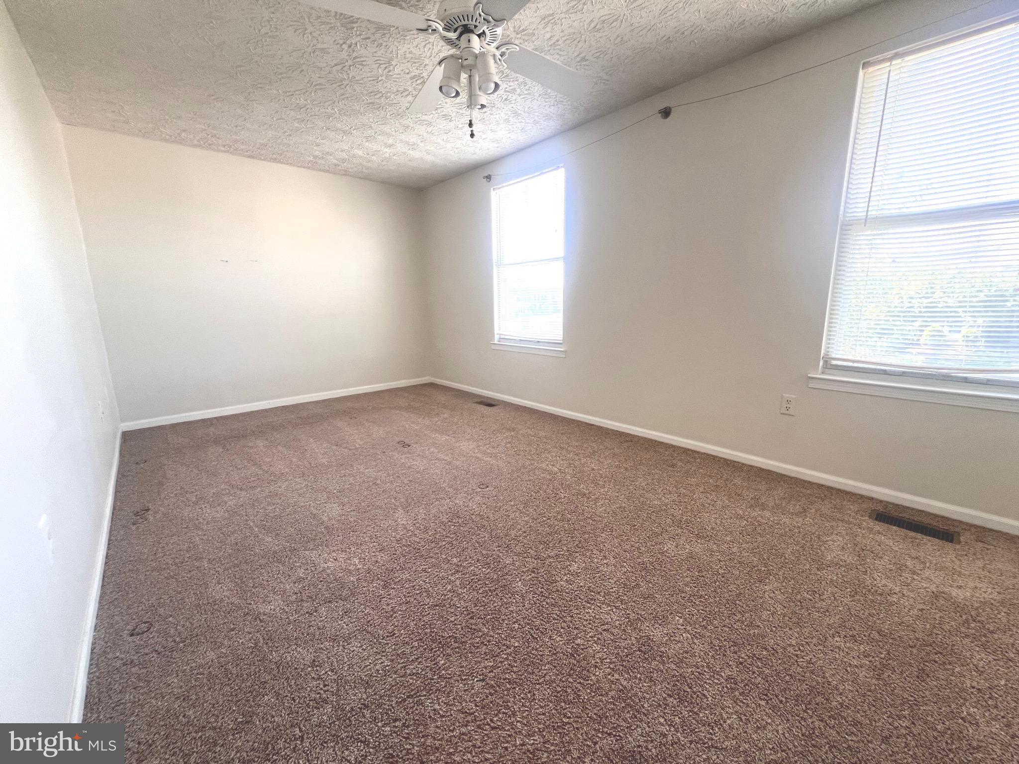 UPTON VILLAGE NORTH - Residential Lease