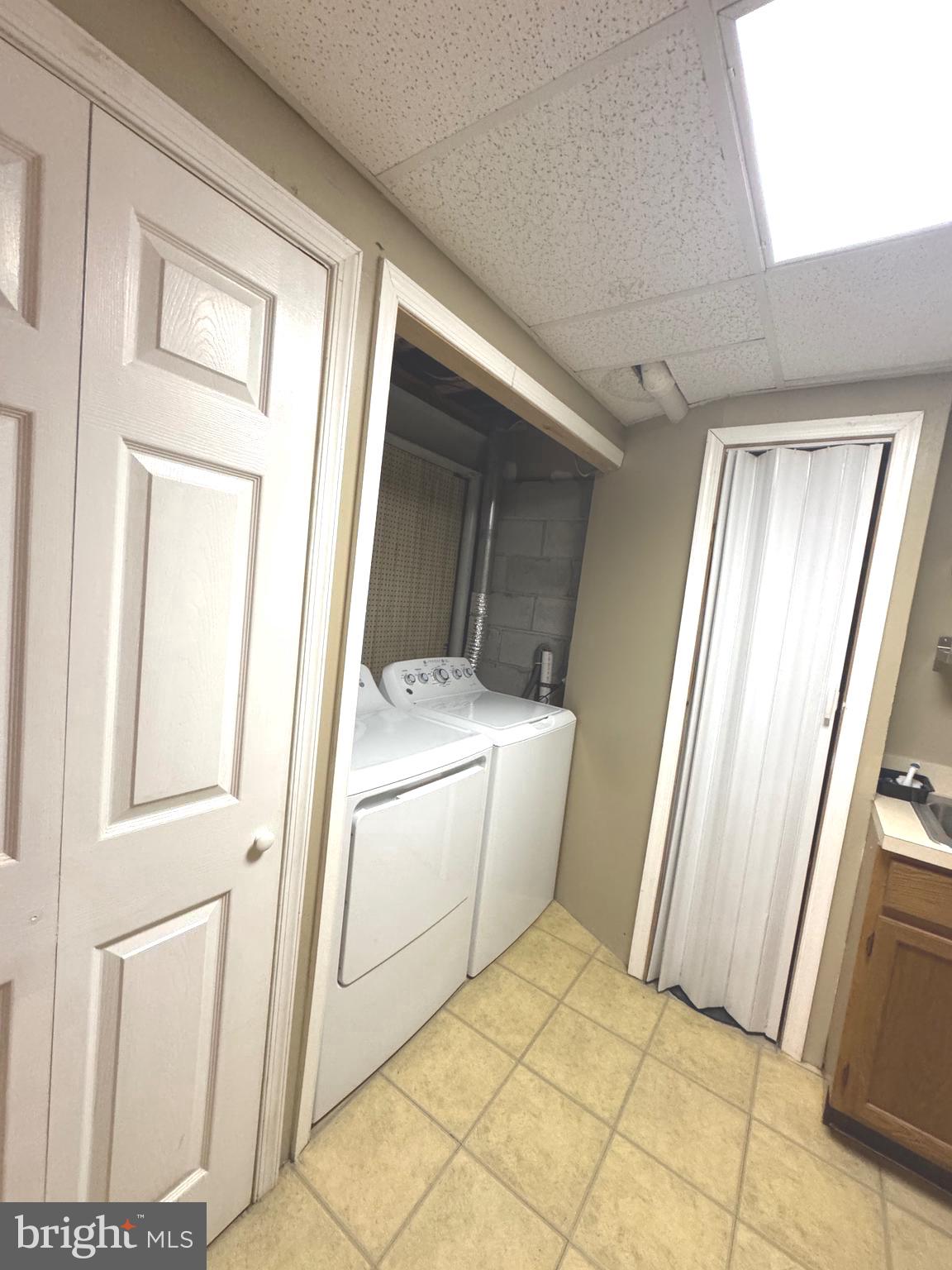 UPTON VILLAGE NORTH - Residential Lease