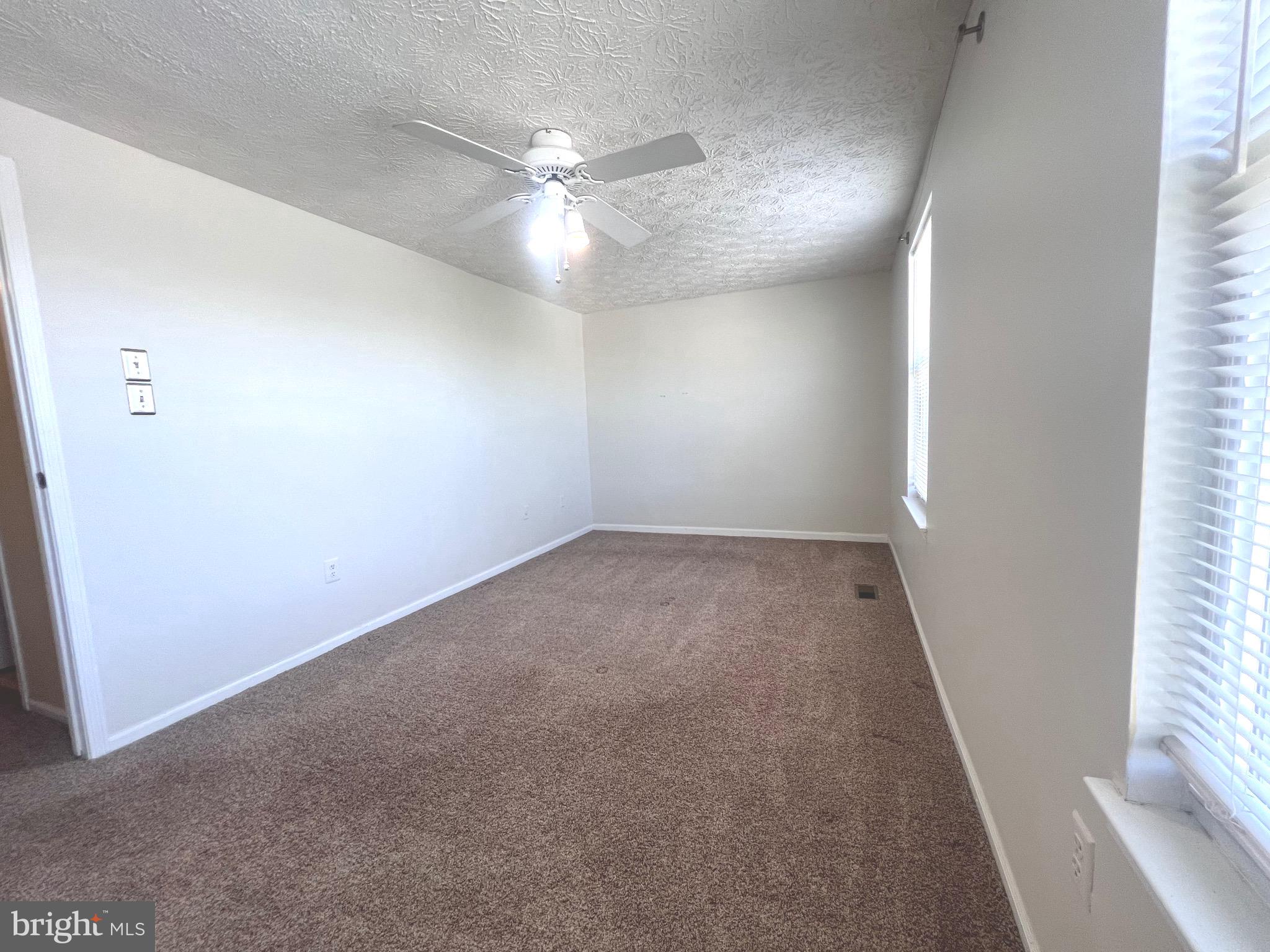 UPTON VILLAGE NORTH - Residential Lease