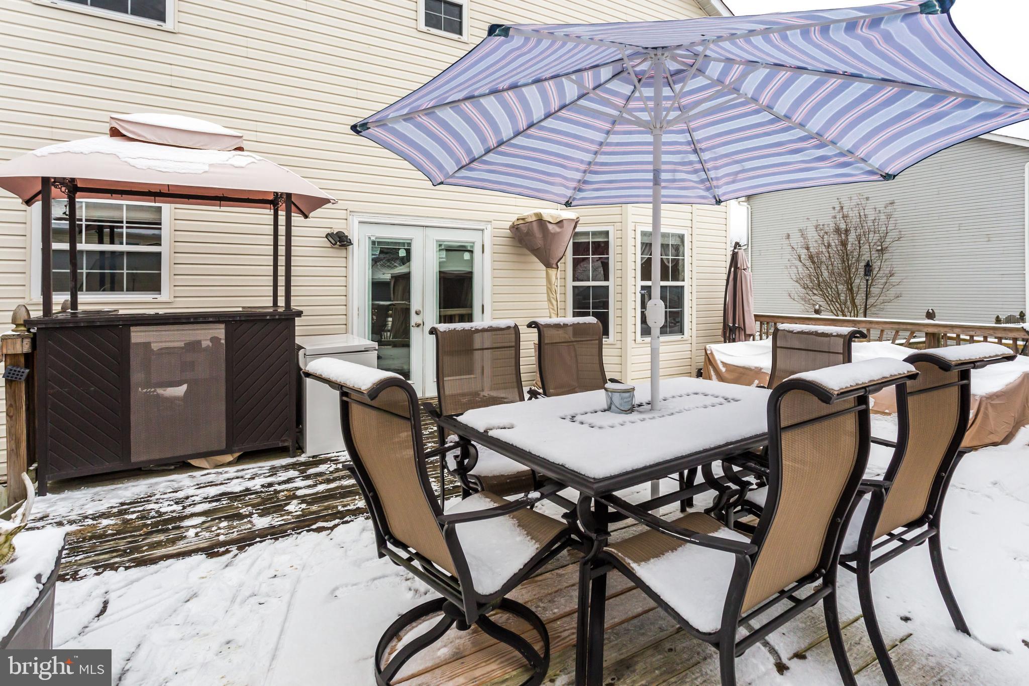 WAKEFIELD NEIGHBORHOOD - Residential