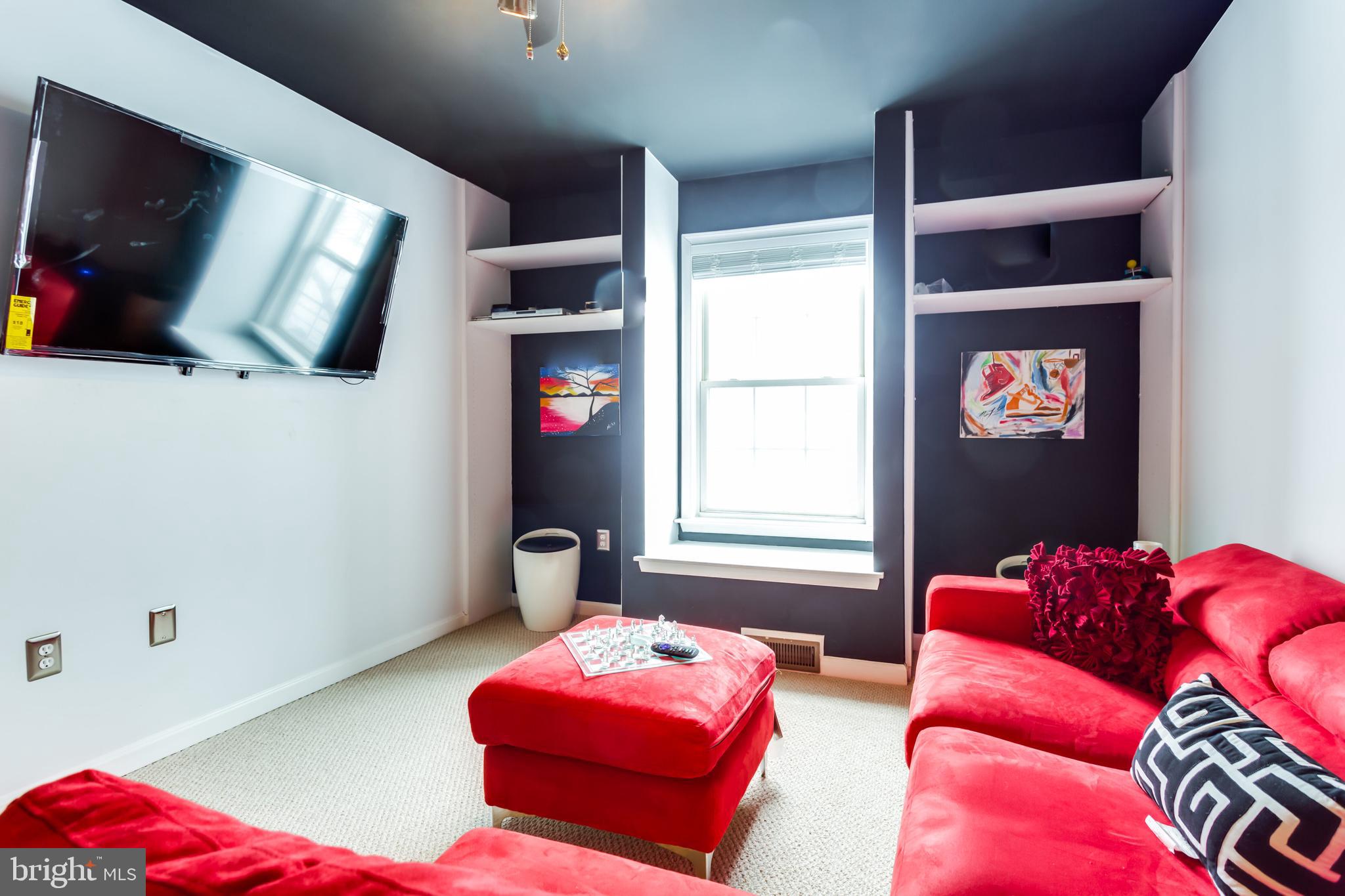 WAKEFIELD NEIGHBORHOOD - Residential