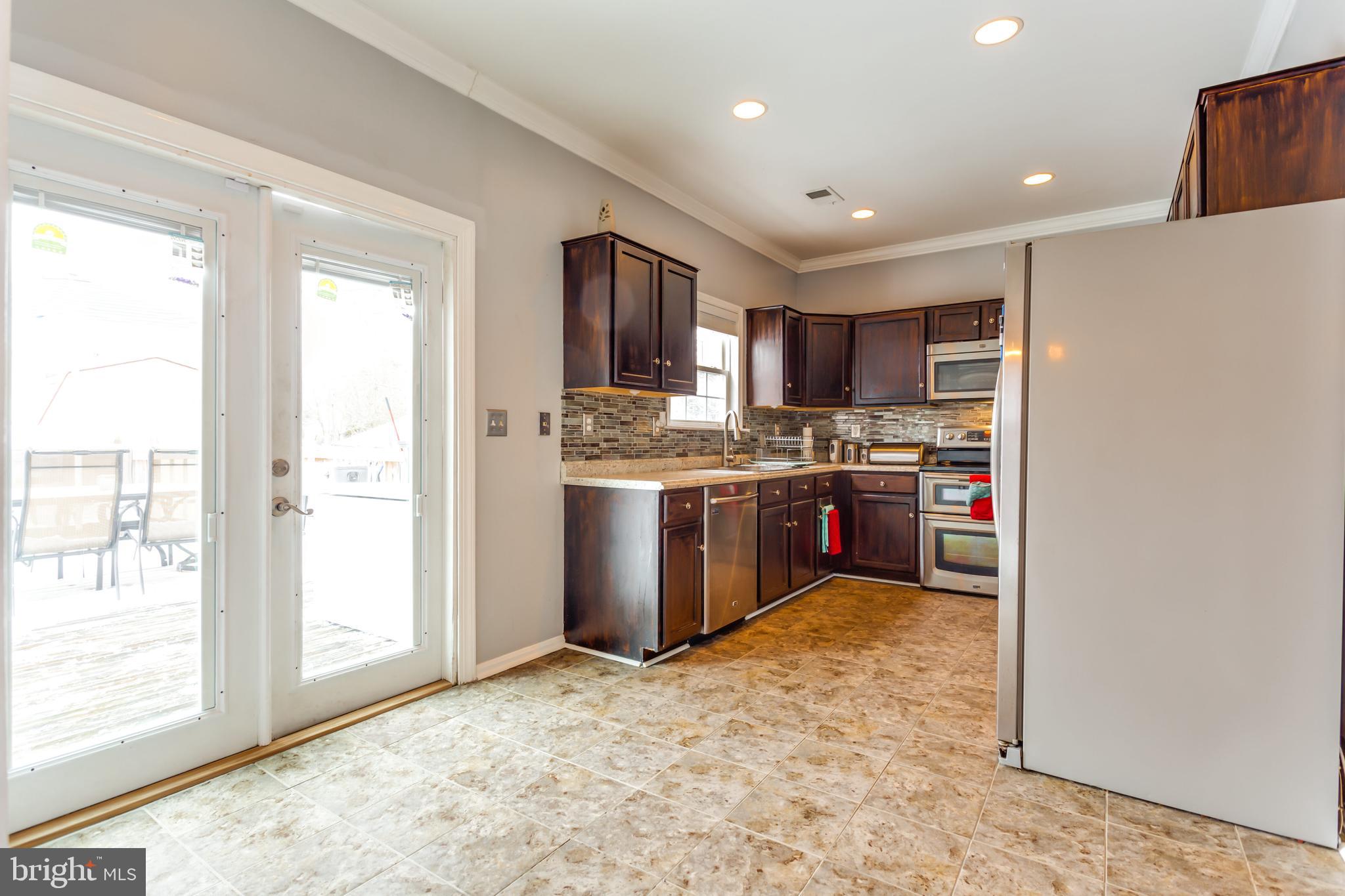 WAKEFIELD NEIGHBORHOOD - Residential