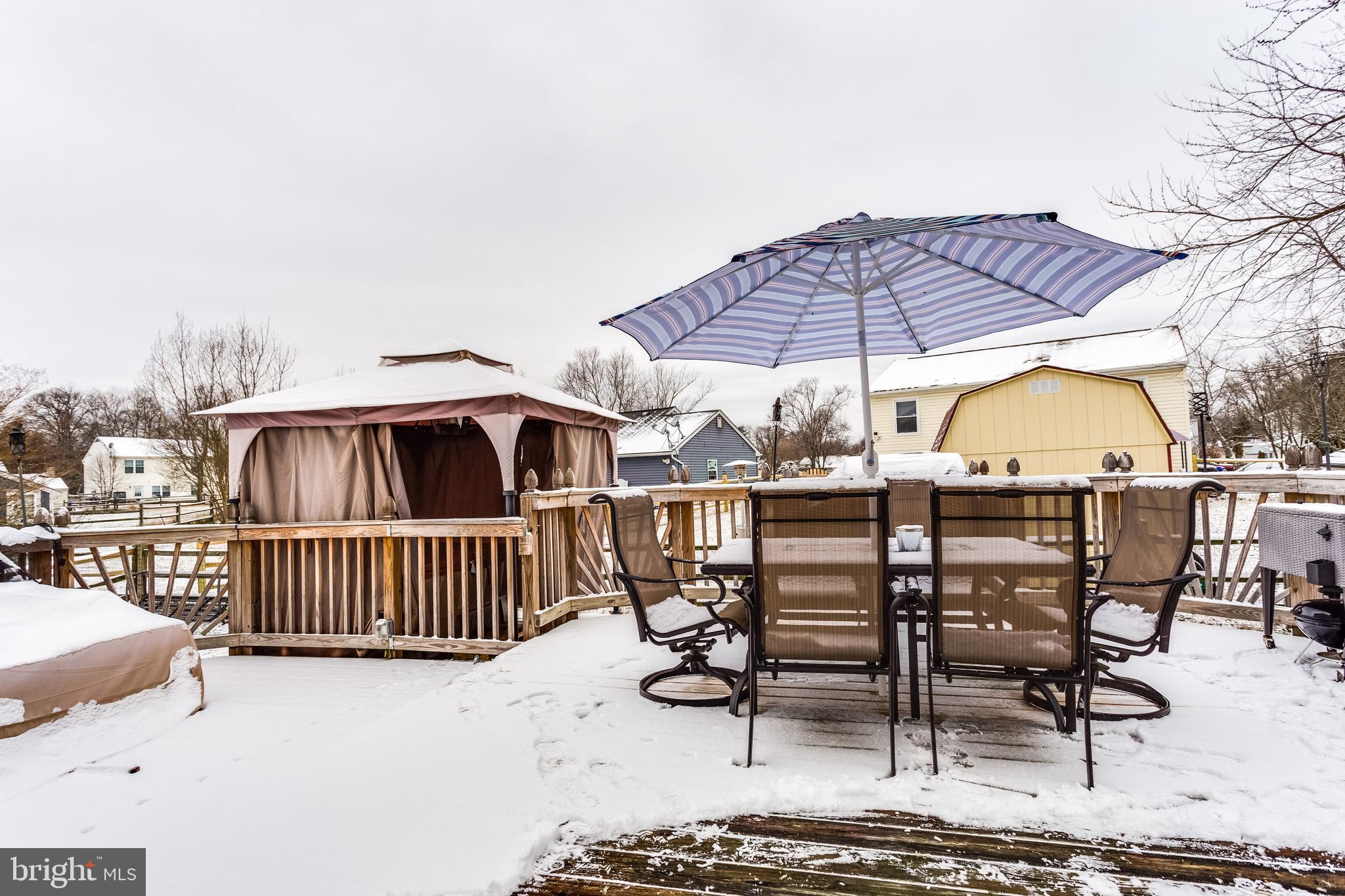 WAKEFIELD NEIGHBORHOOD - Residential