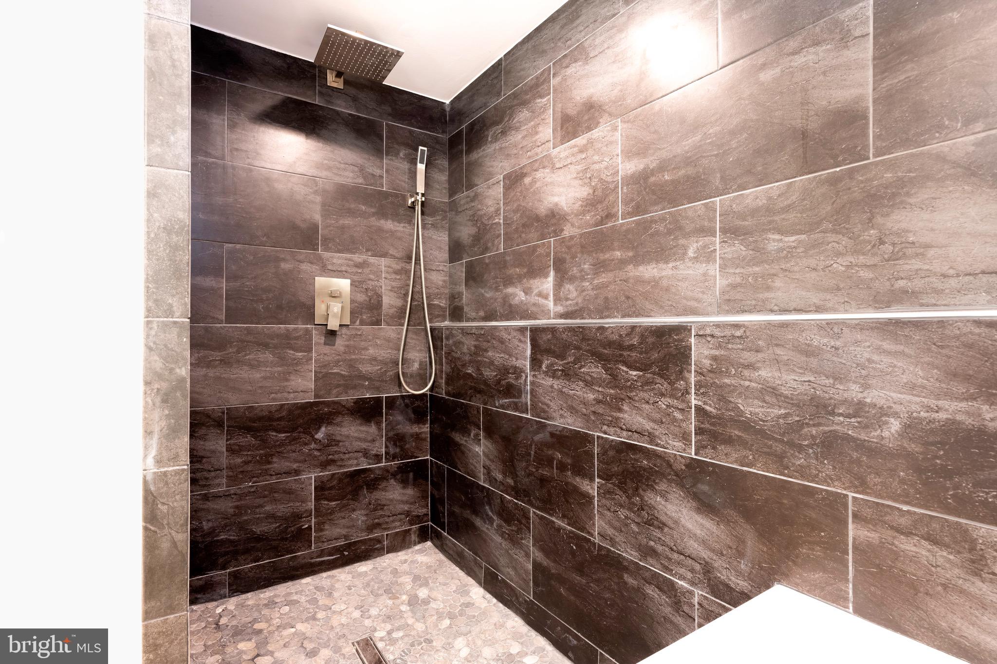 ROCKLAND - Residential Lease