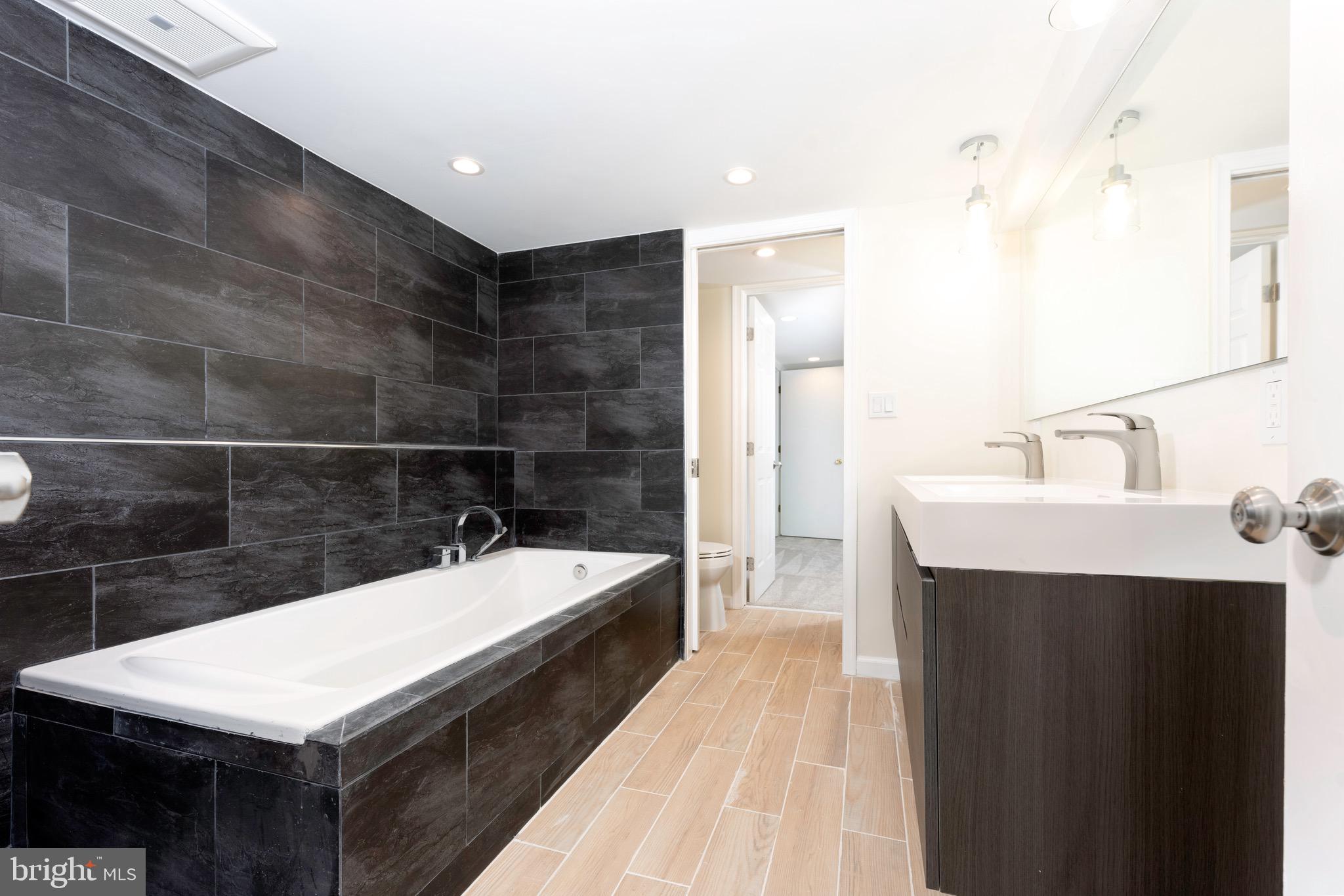 ROCKLAND - Residential Lease