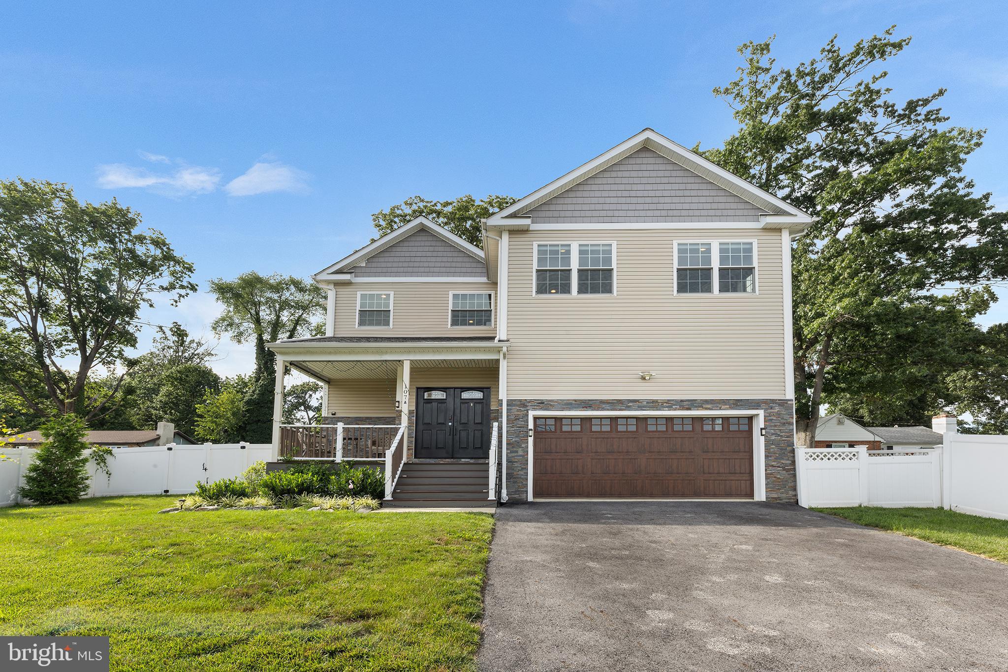 107 W CENTRAL AVENUE A