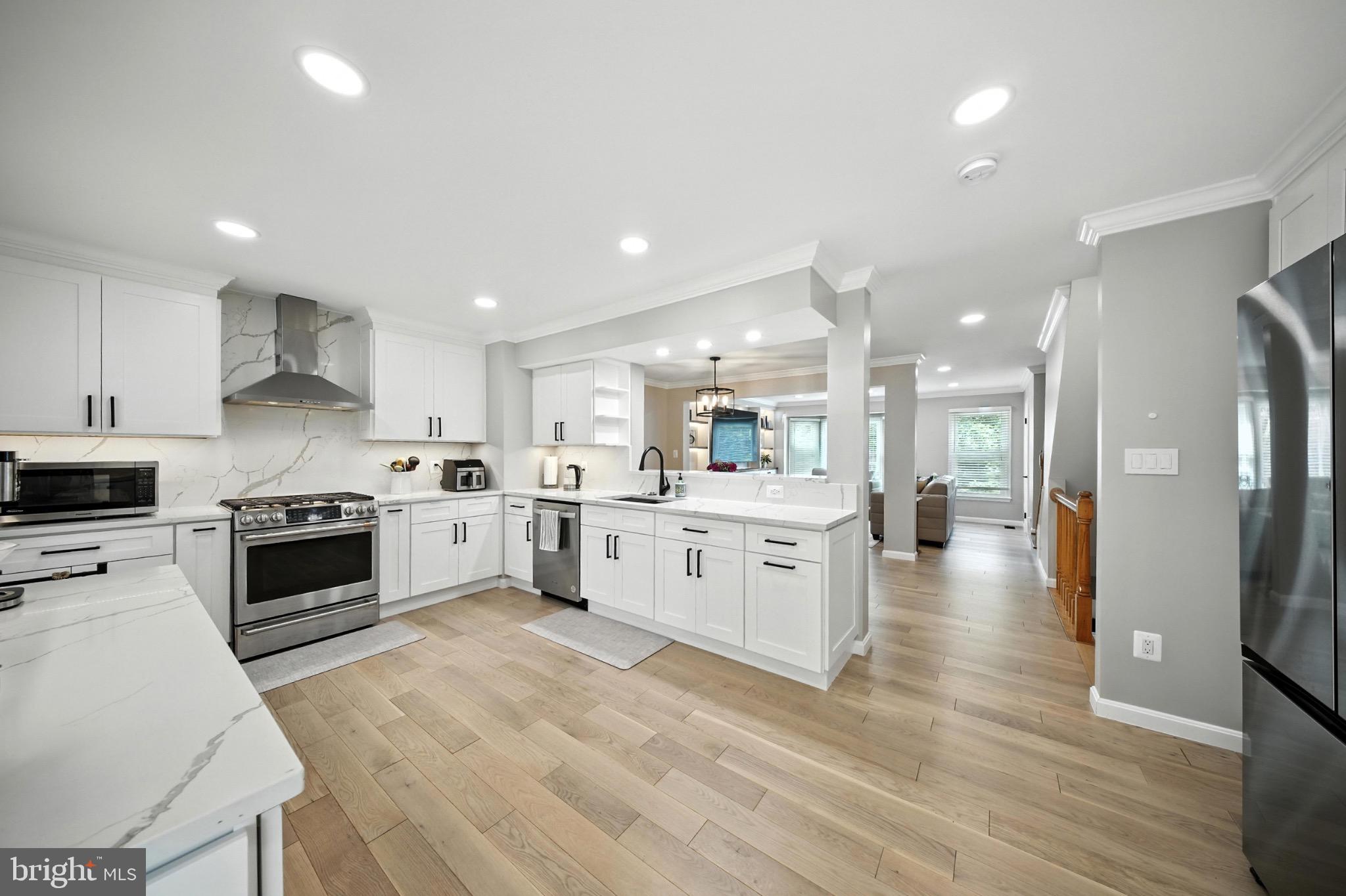 6586 MORNING MEADOW DRIVE