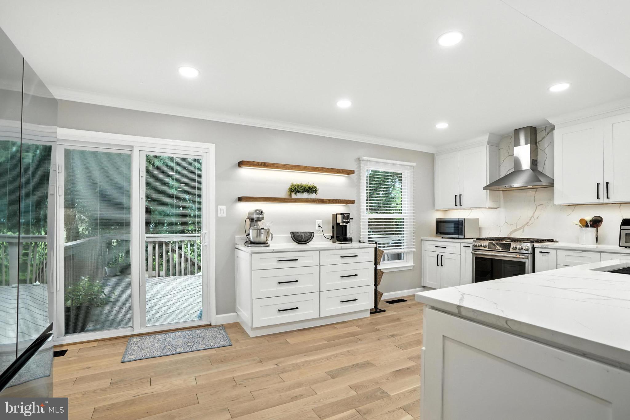 6586 MORNING MEADOW DRIVE