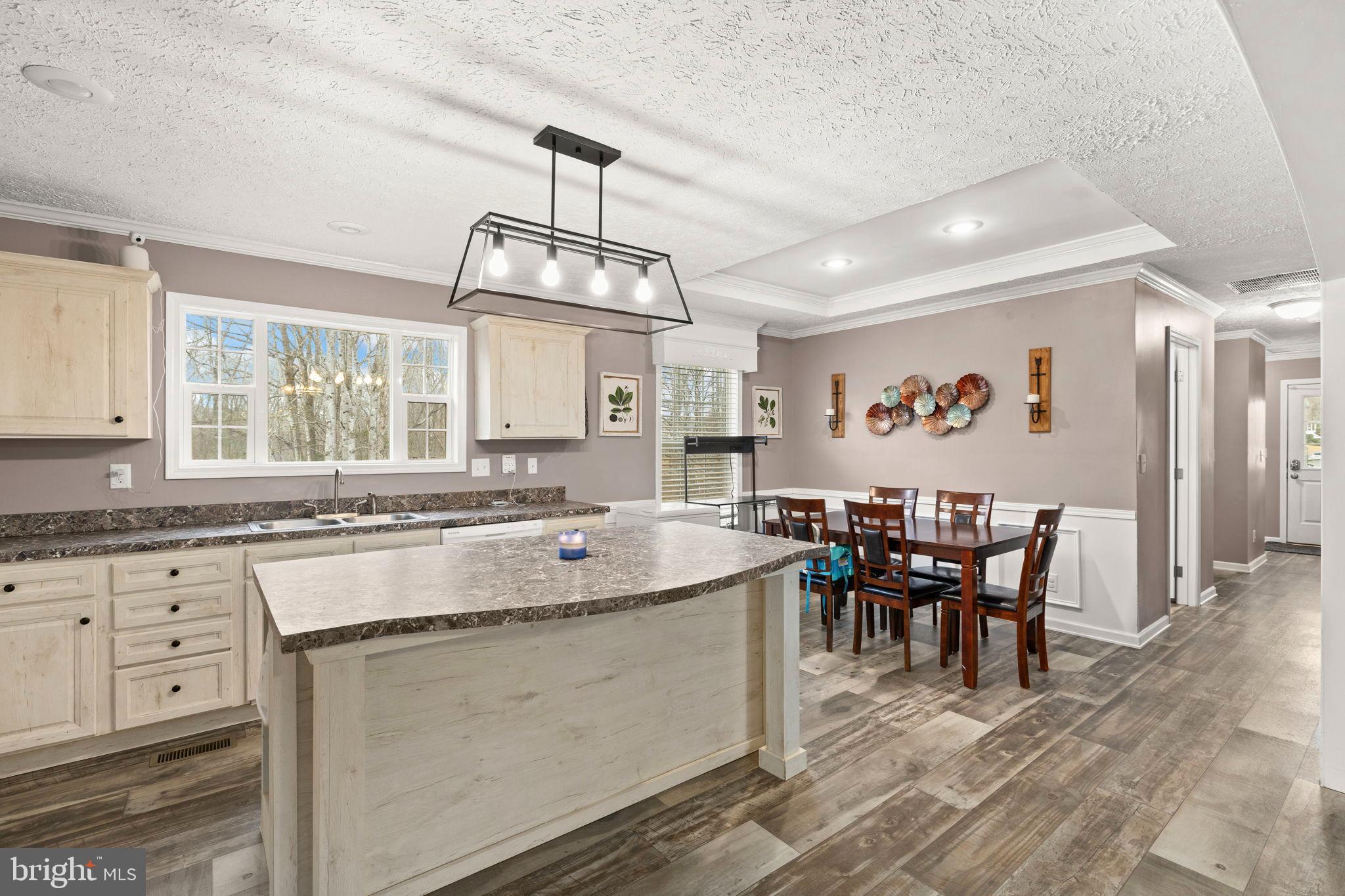 WOODFORD - Residential