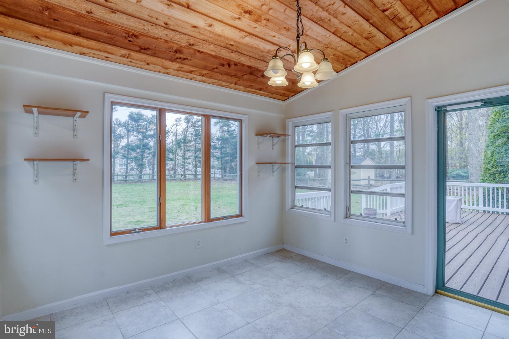 SHAWNEE ACRES - Residential