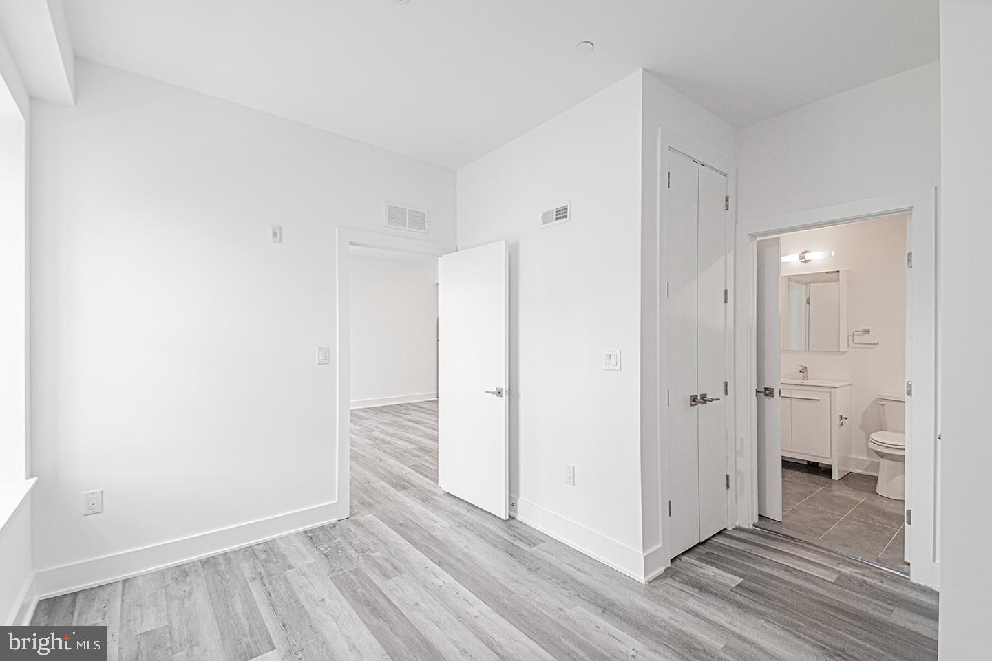 GRADUATE HOSPITAL - Residential Lease