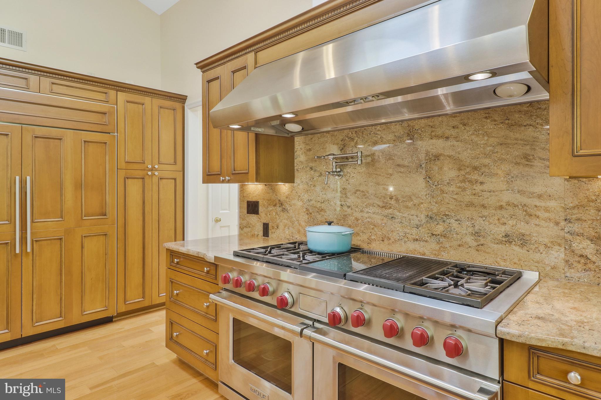 VALLEY STREAM - Residential