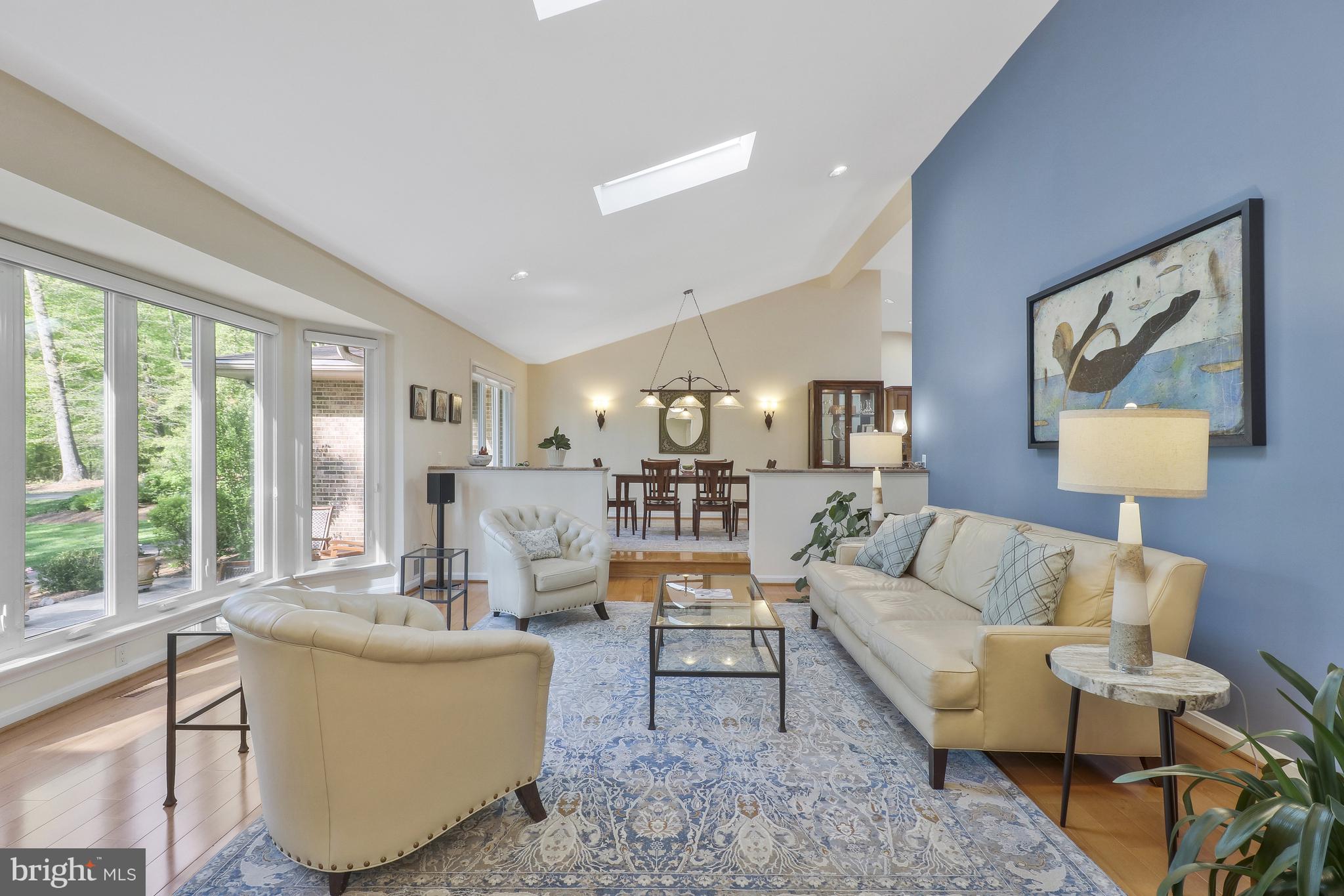 VALLEY STREAM - Residential