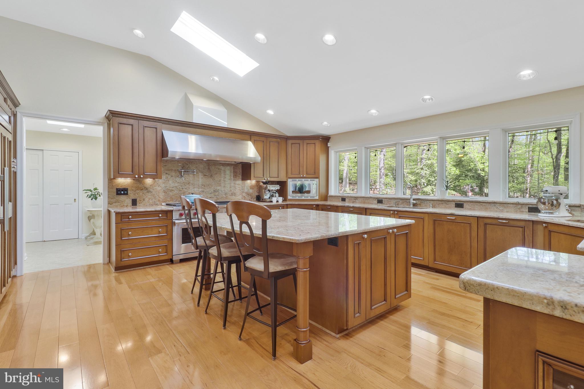 VALLEY STREAM - Residential