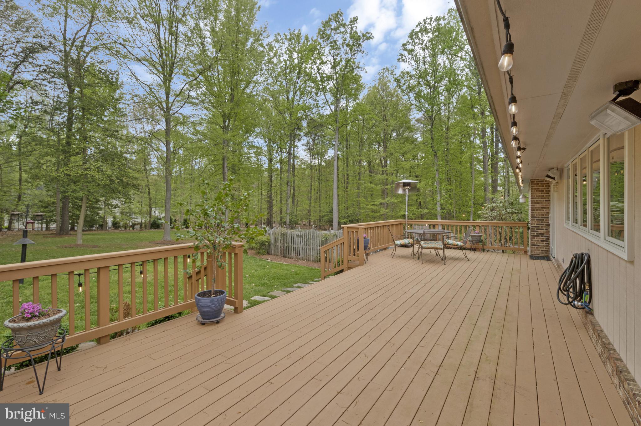 VALLEY STREAM - Residential