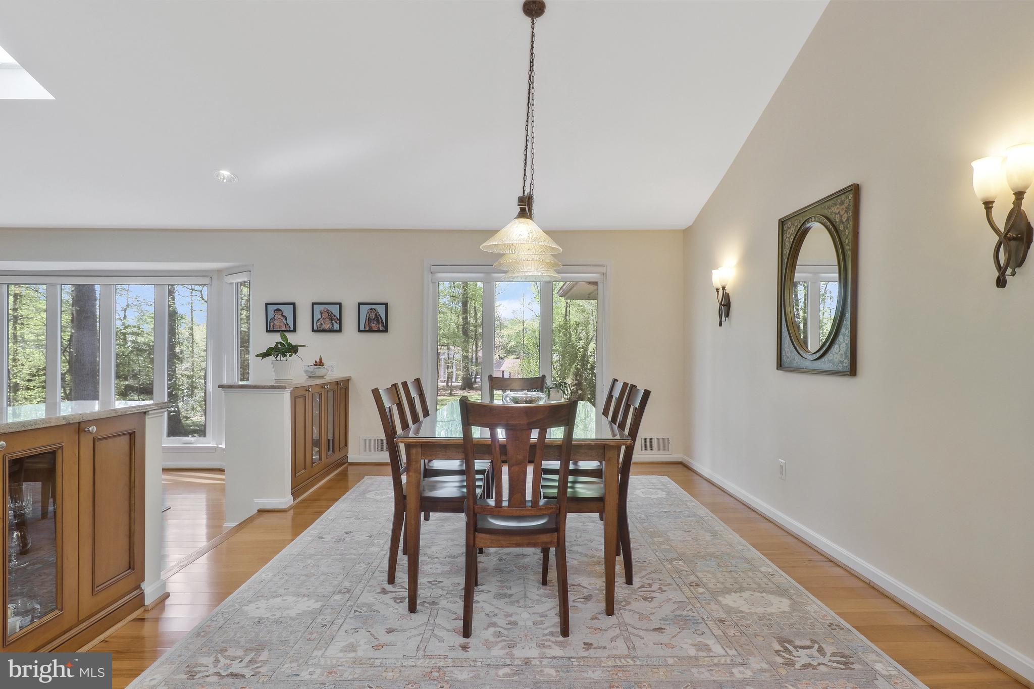 VALLEY STREAM - Residential