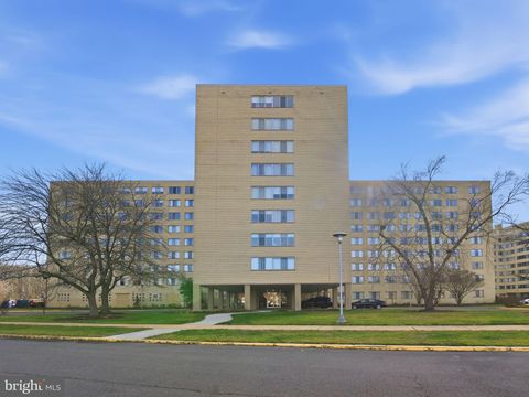 6621 WAKEFIELD DRIVE 717 ALEXANDRIA VA 22307