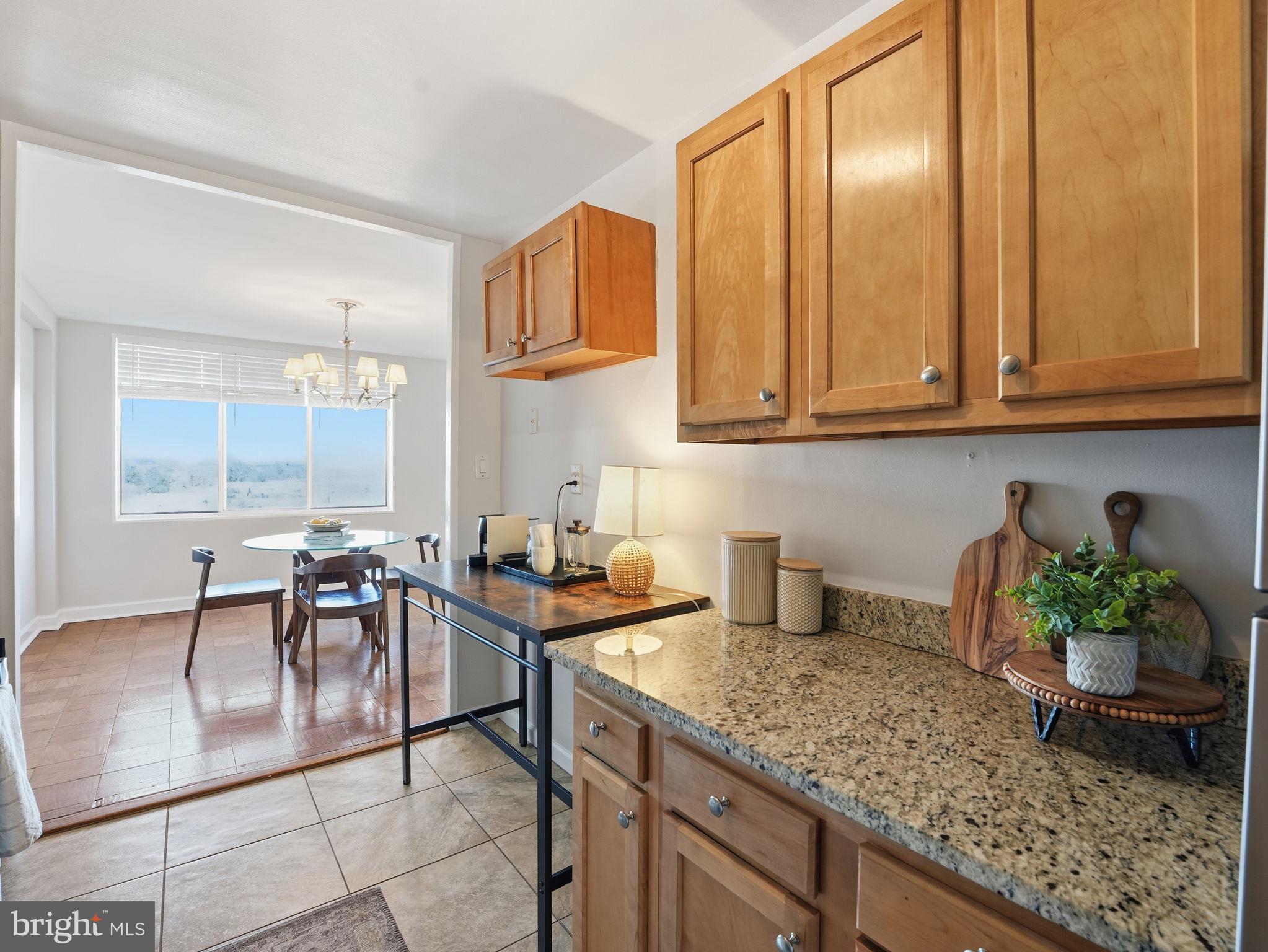 RIVER TOWERS - Residential