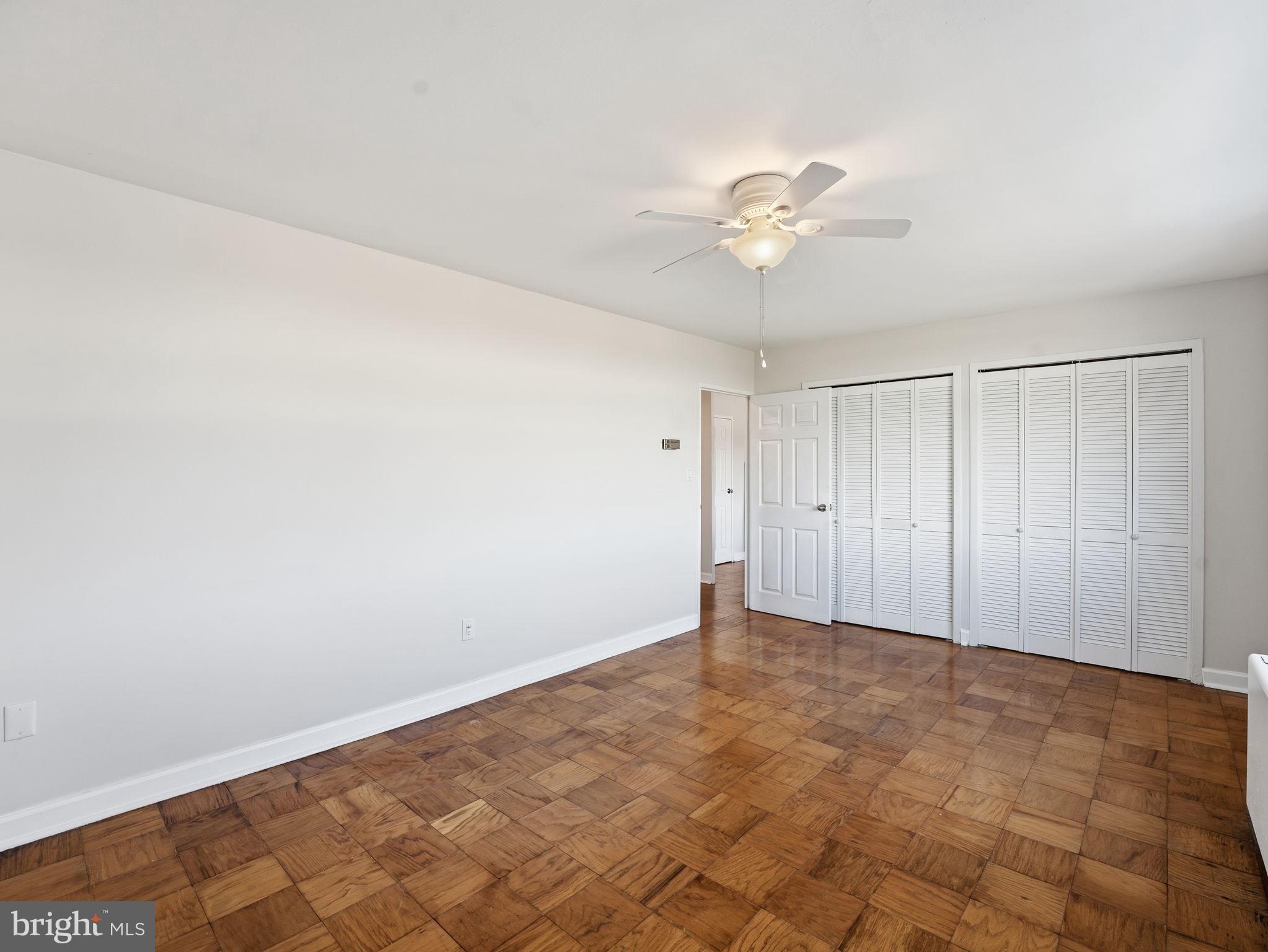 RIVER TOWERS - Residential