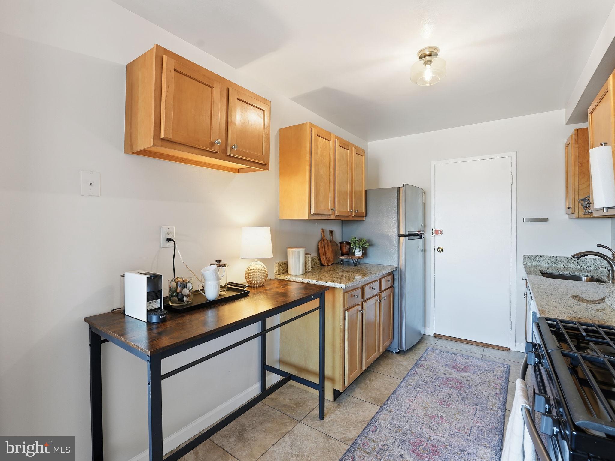 RIVER TOWERS - Residential