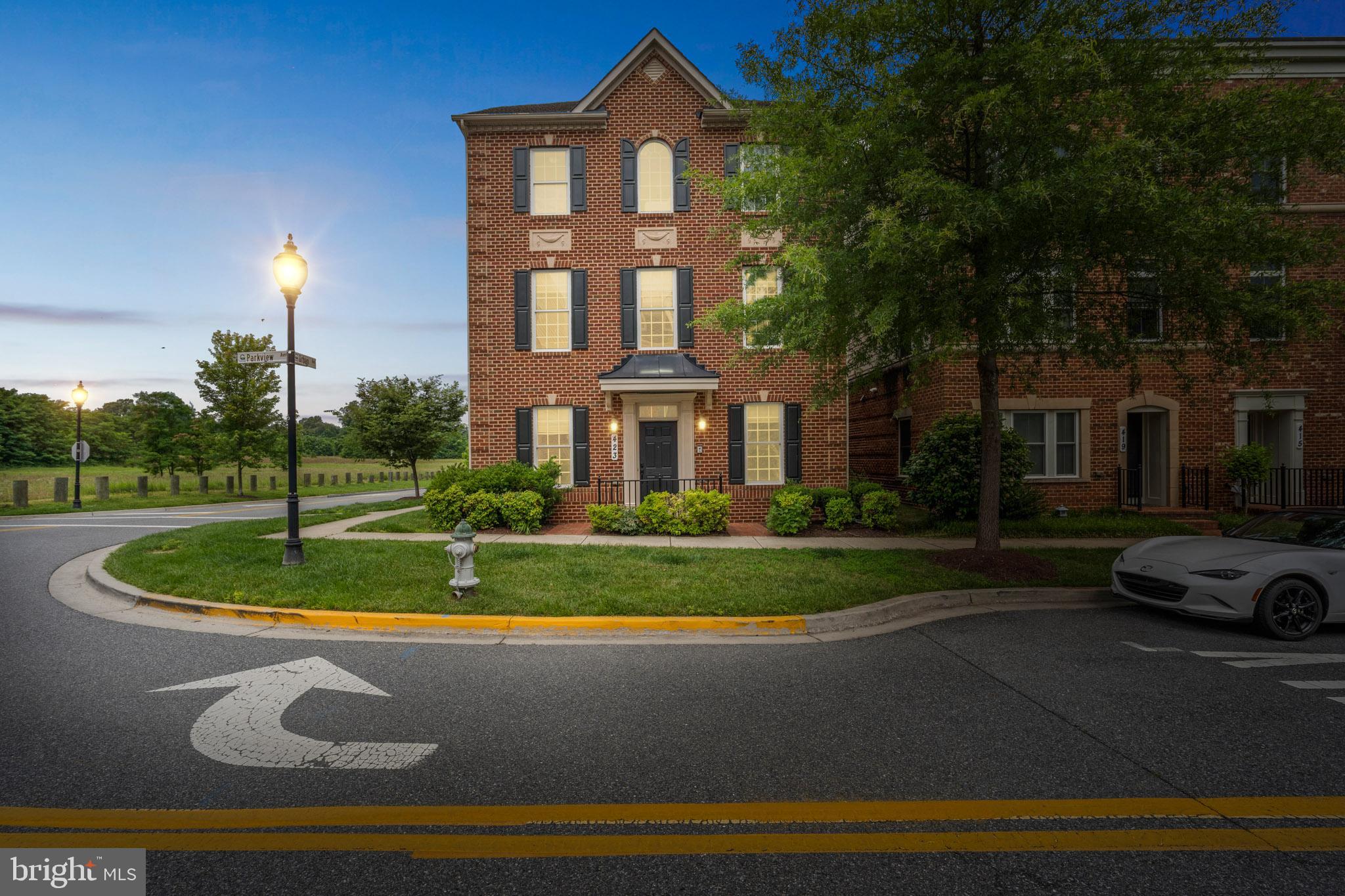 423 PARKVIEW