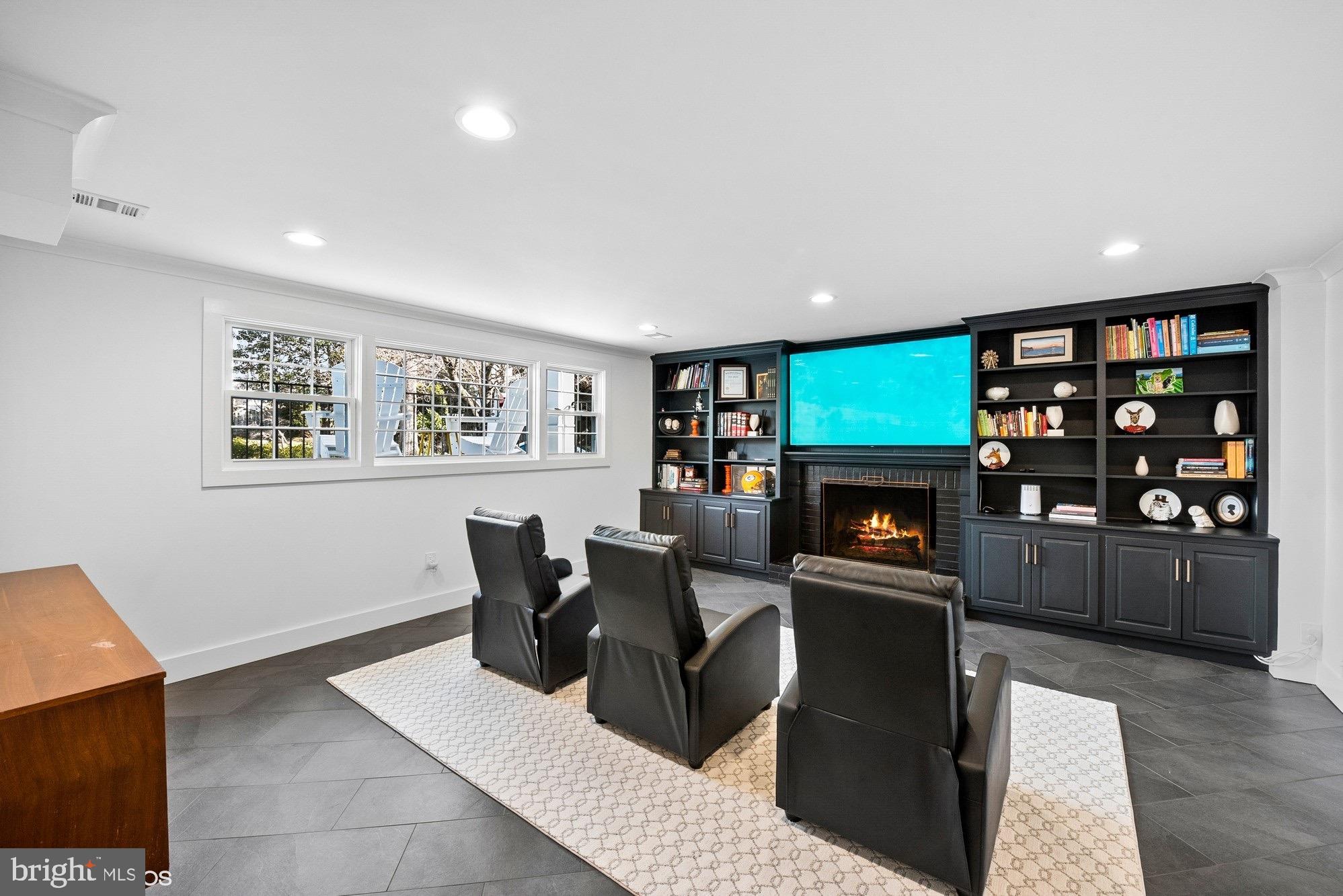 POTOMAC HILLS - Residential