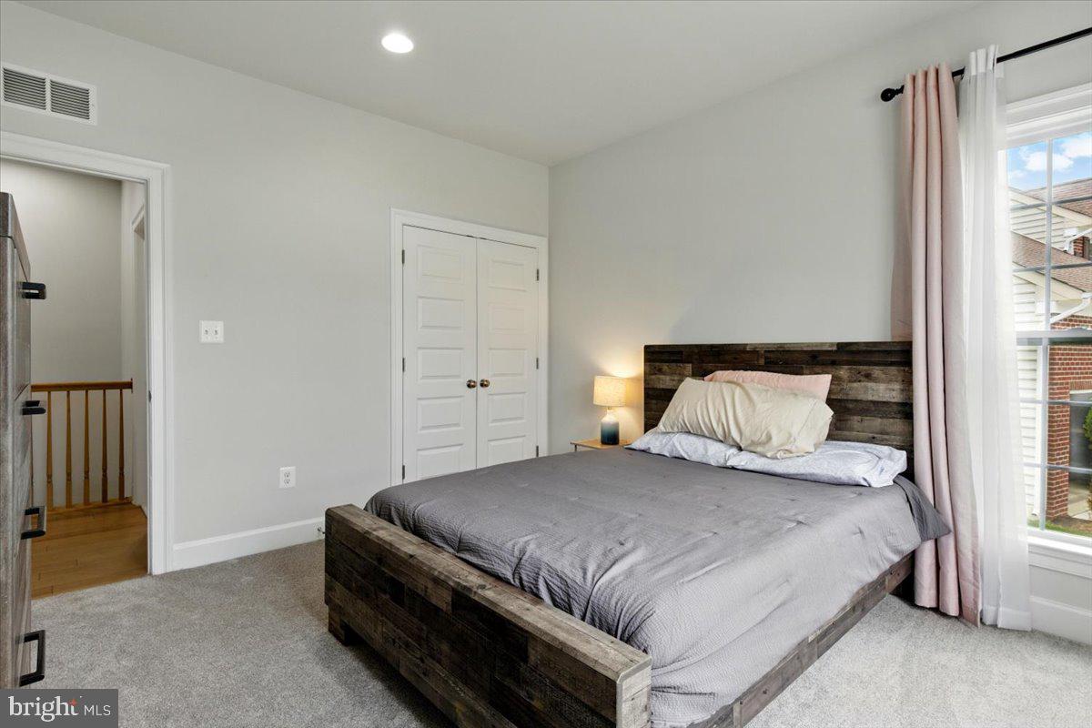 VILLAGES OF SAVANNAH - Residential Lease