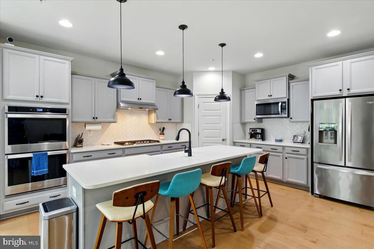 VILLAGES OF SAVANNAH - Residential Lease