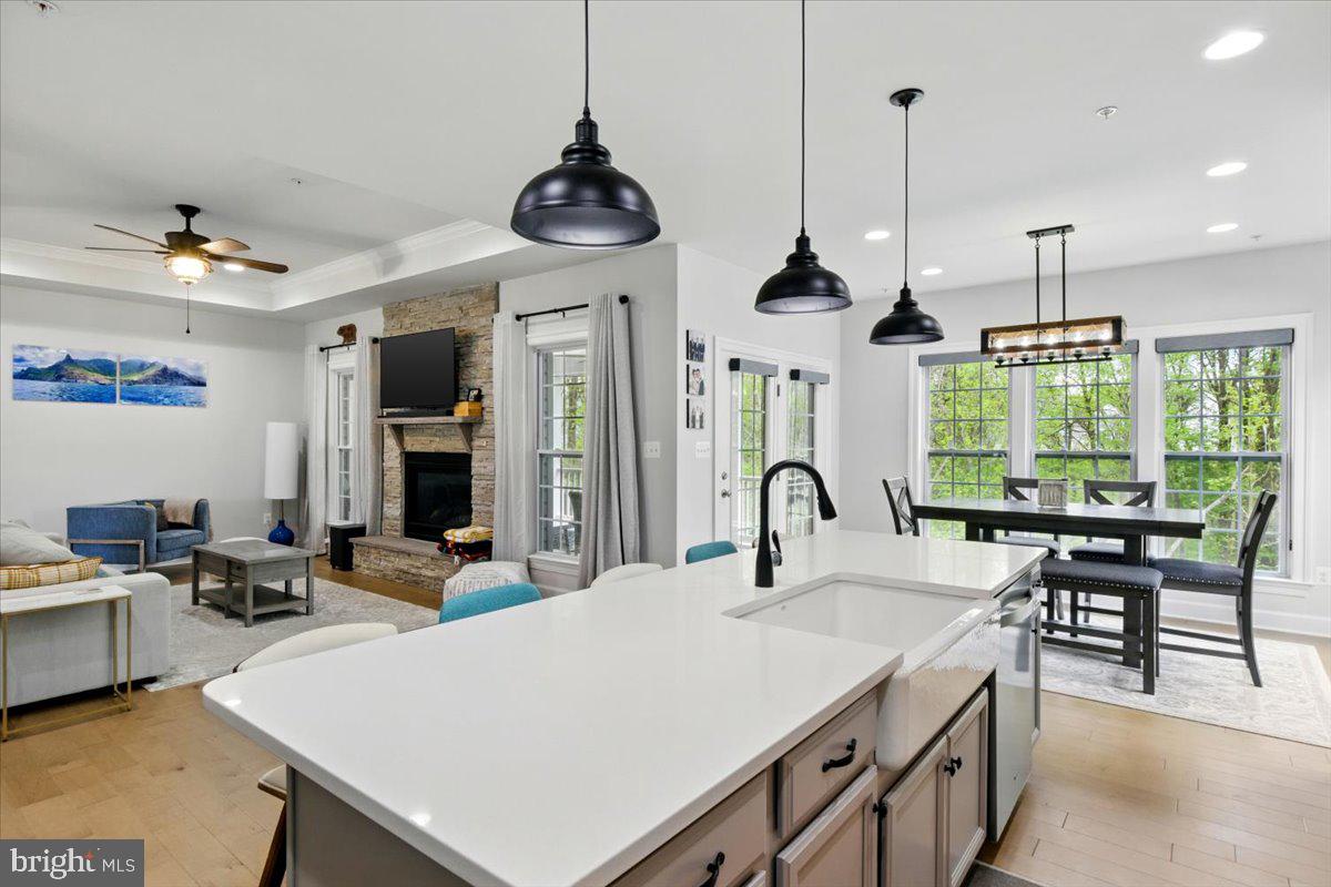 VILLAGES OF SAVANNAH - Residential Lease