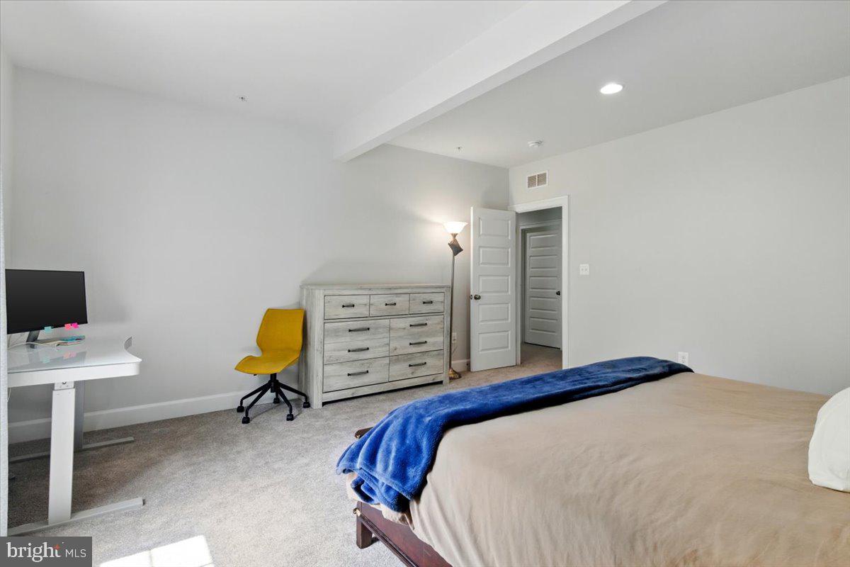 VILLAGES OF SAVANNAH - Residential Lease