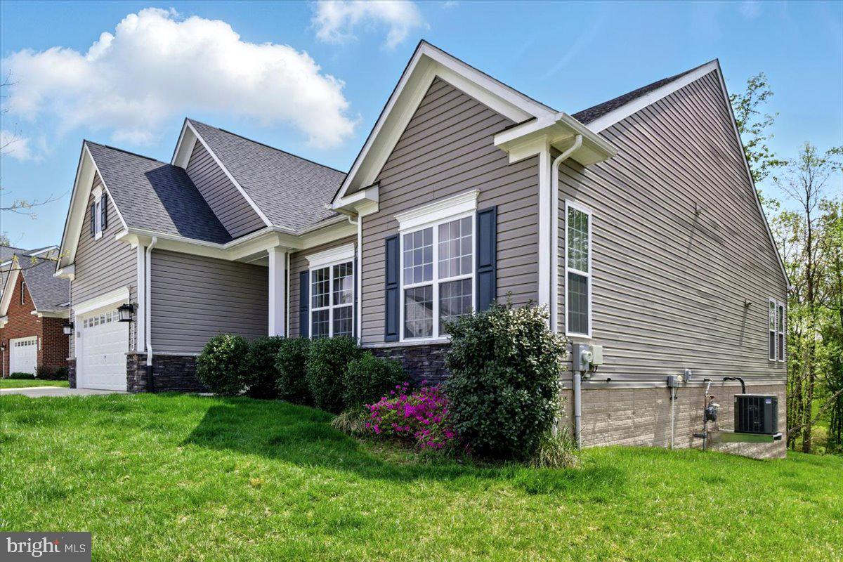 VILLAGES OF SAVANNAH - Residential Lease