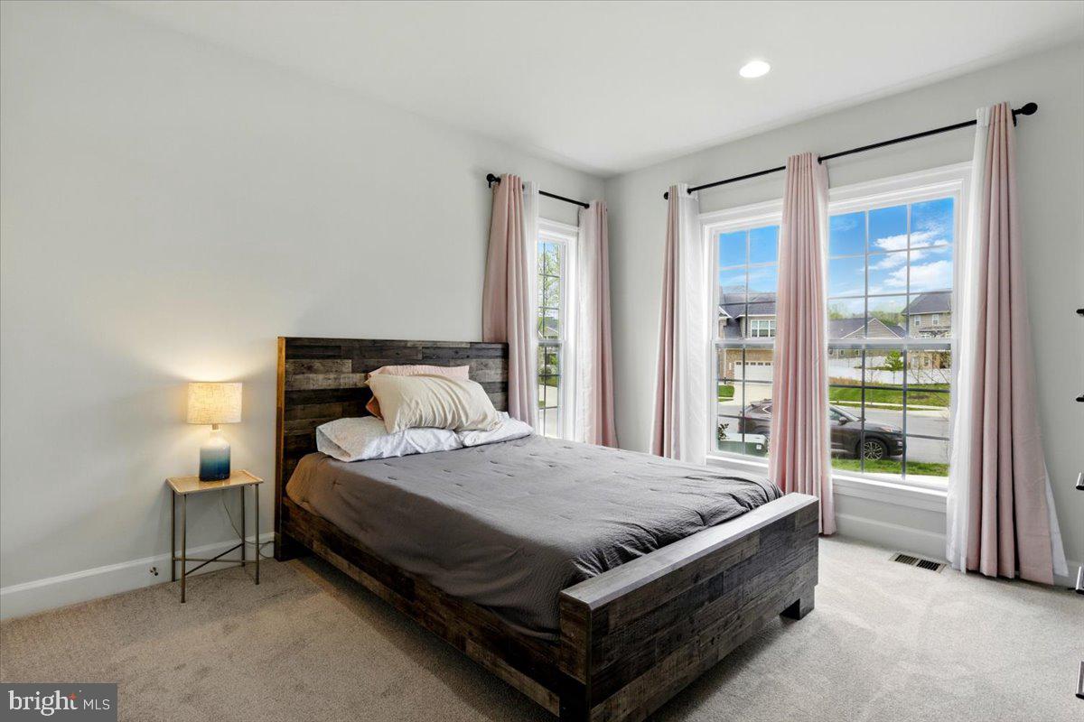 VILLAGES OF SAVANNAH - Residential Lease