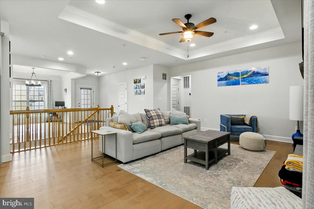 VILLAGES OF SAVANNAH - Residential Lease