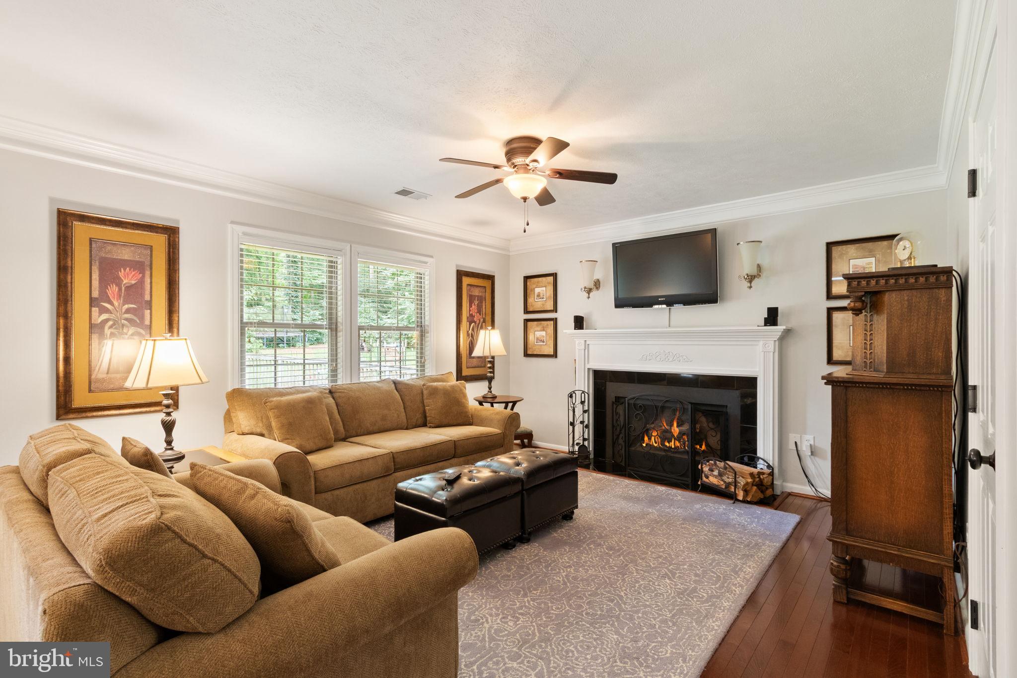 1021 PLYMOUTH DRIVE