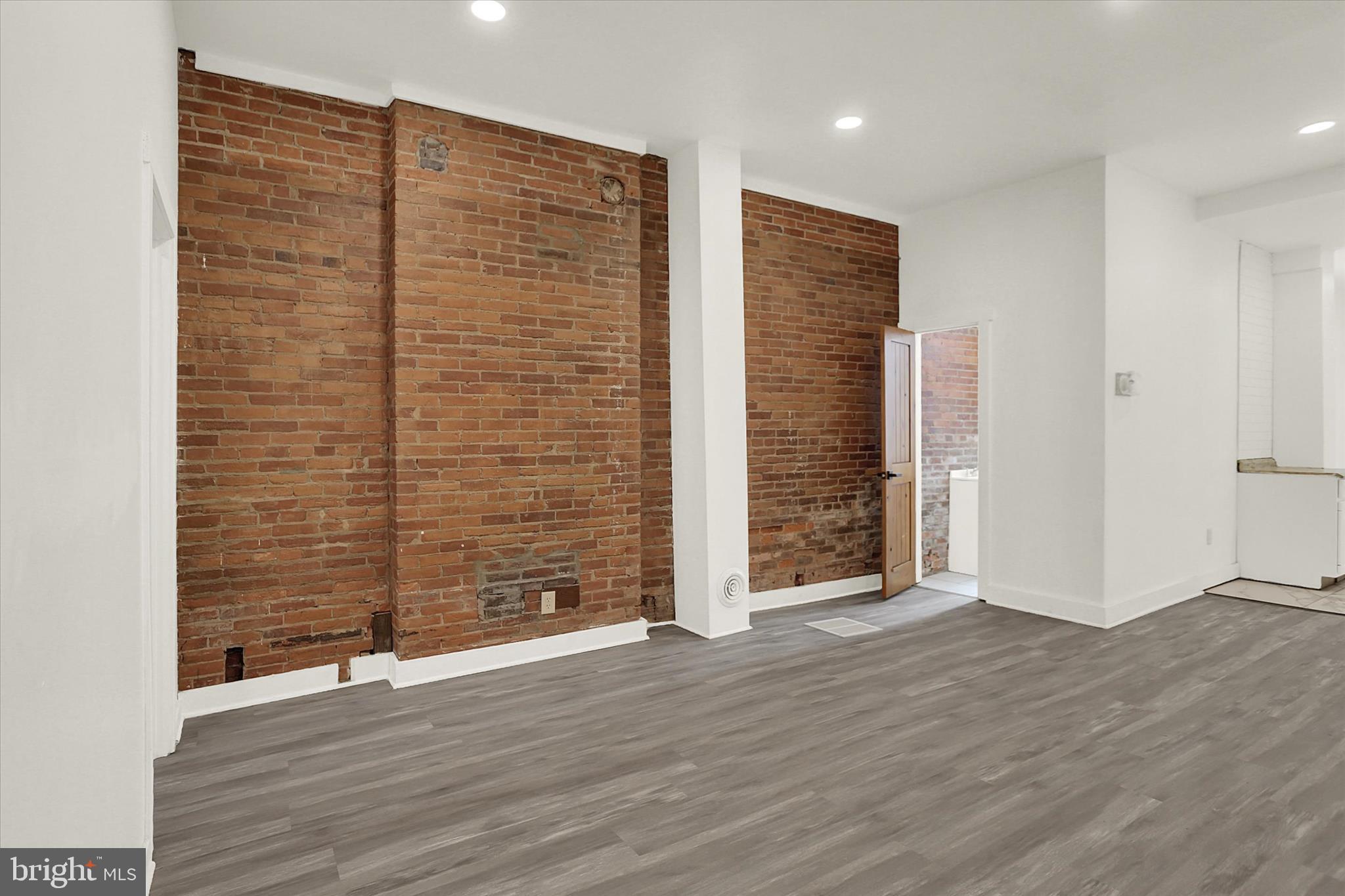 ALLISON HILL - Residential