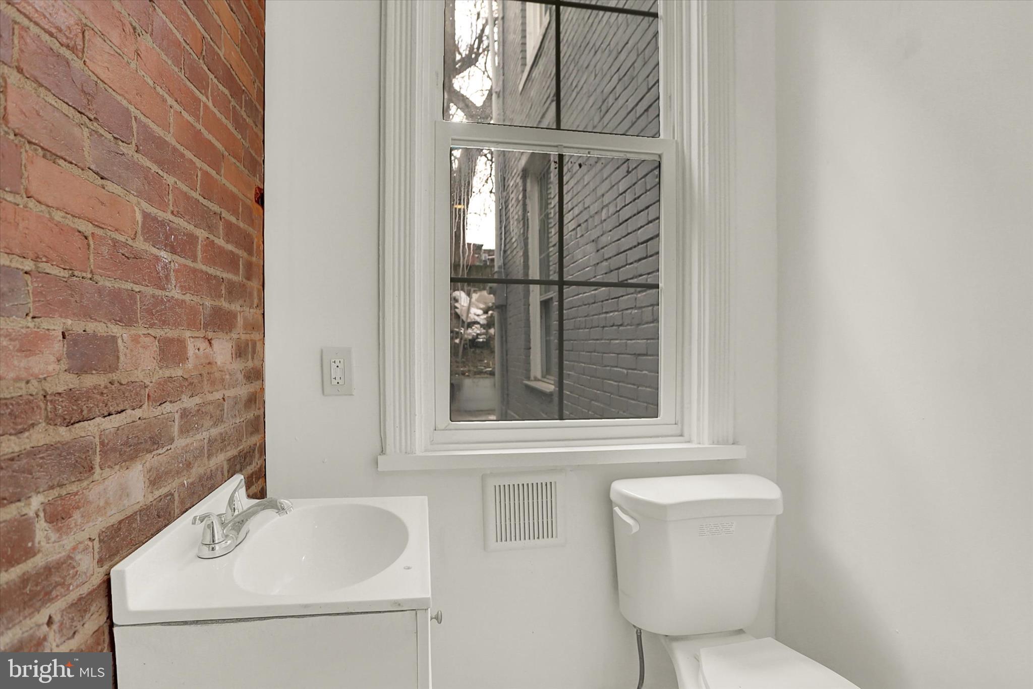 ALLISON HILL - Residential