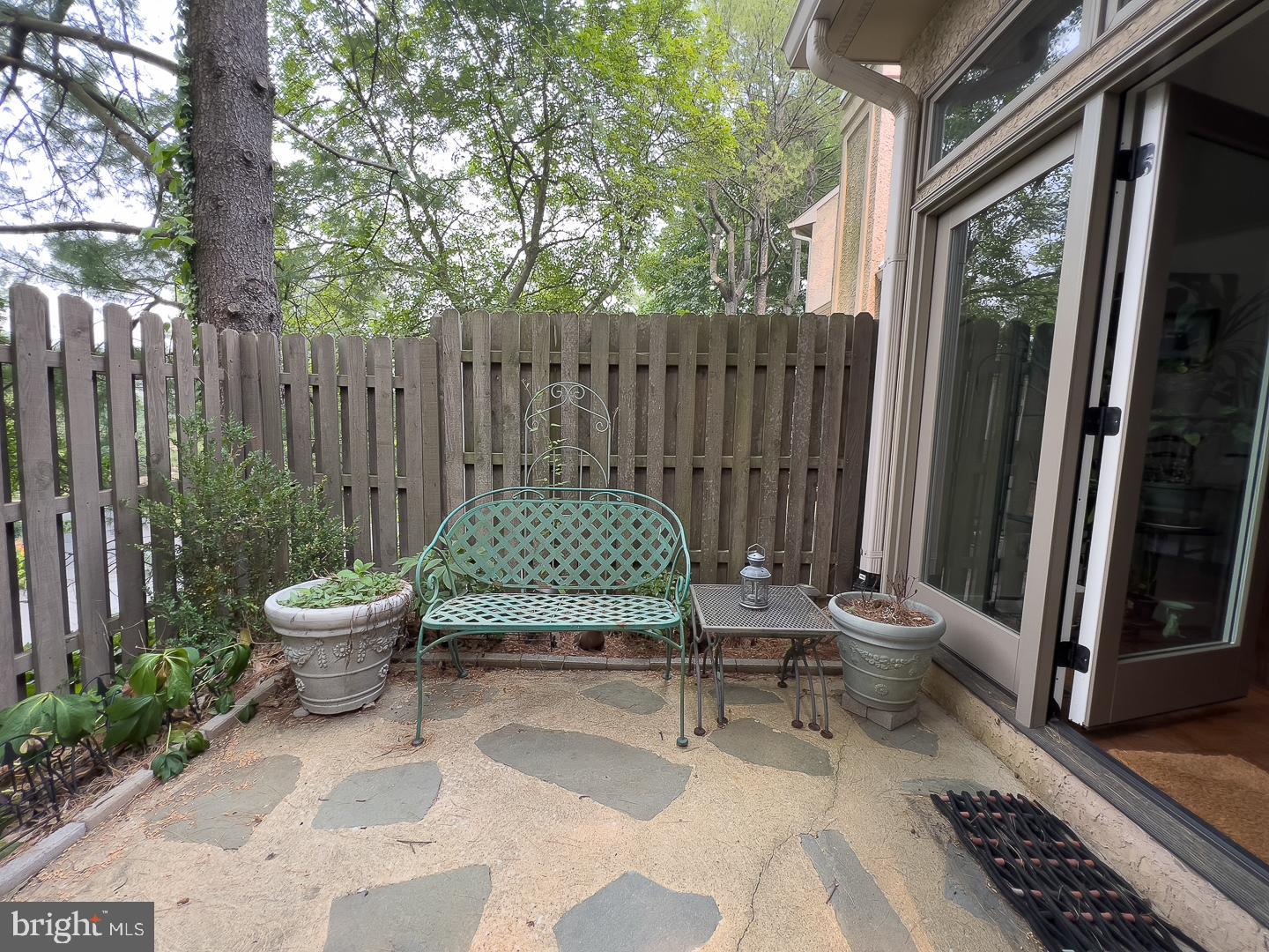 GREYTHORNE WOODS - Residential