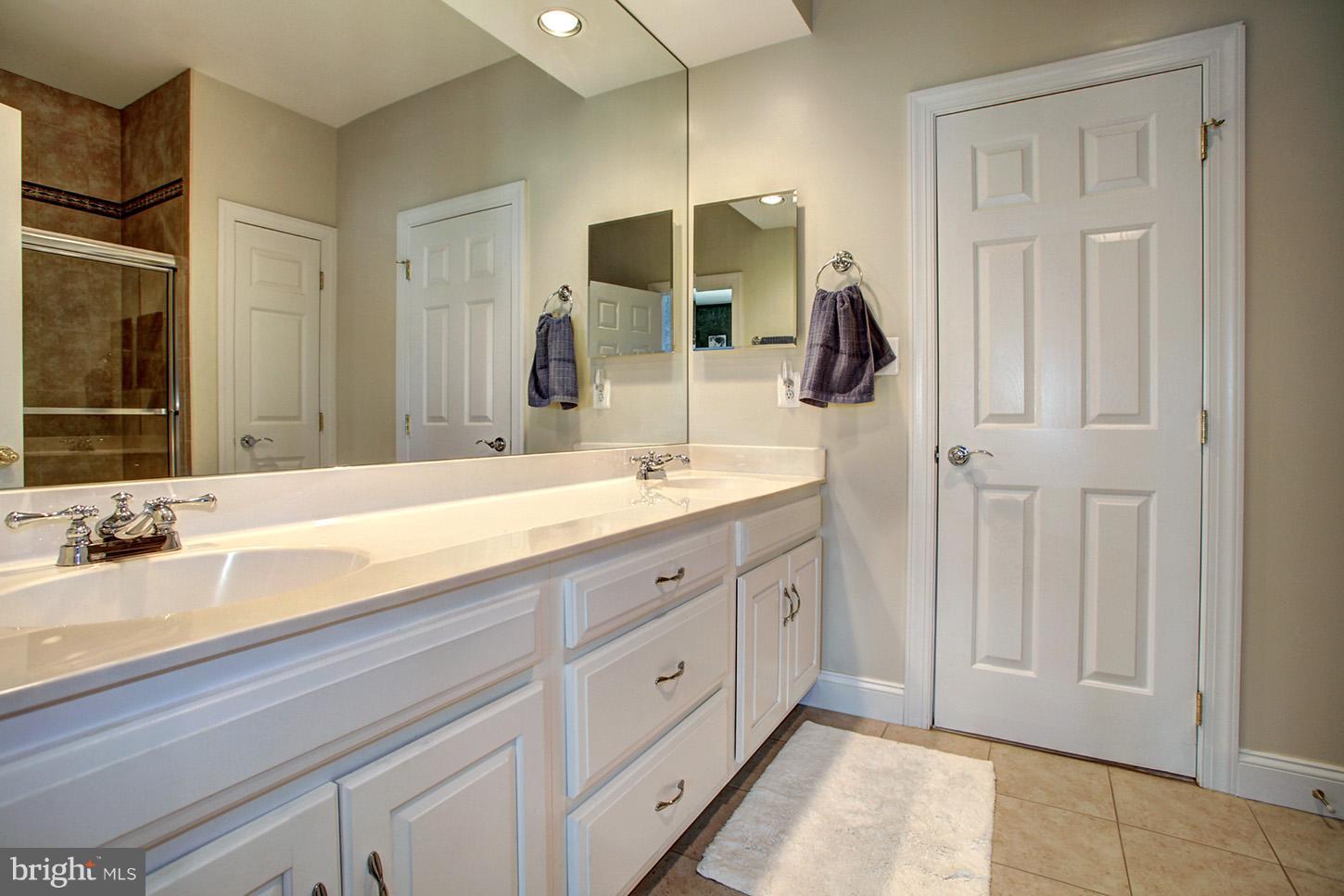 AVENEL - Residential