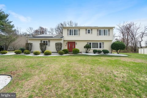 17 WAYNE WAY HIGHTSTOWN NJ 08520