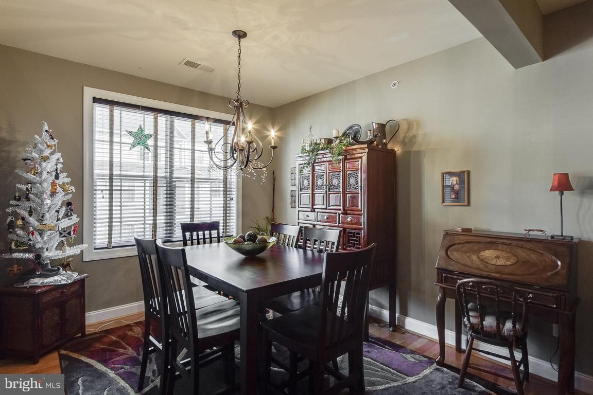 POTOMAC CLUB - Residential